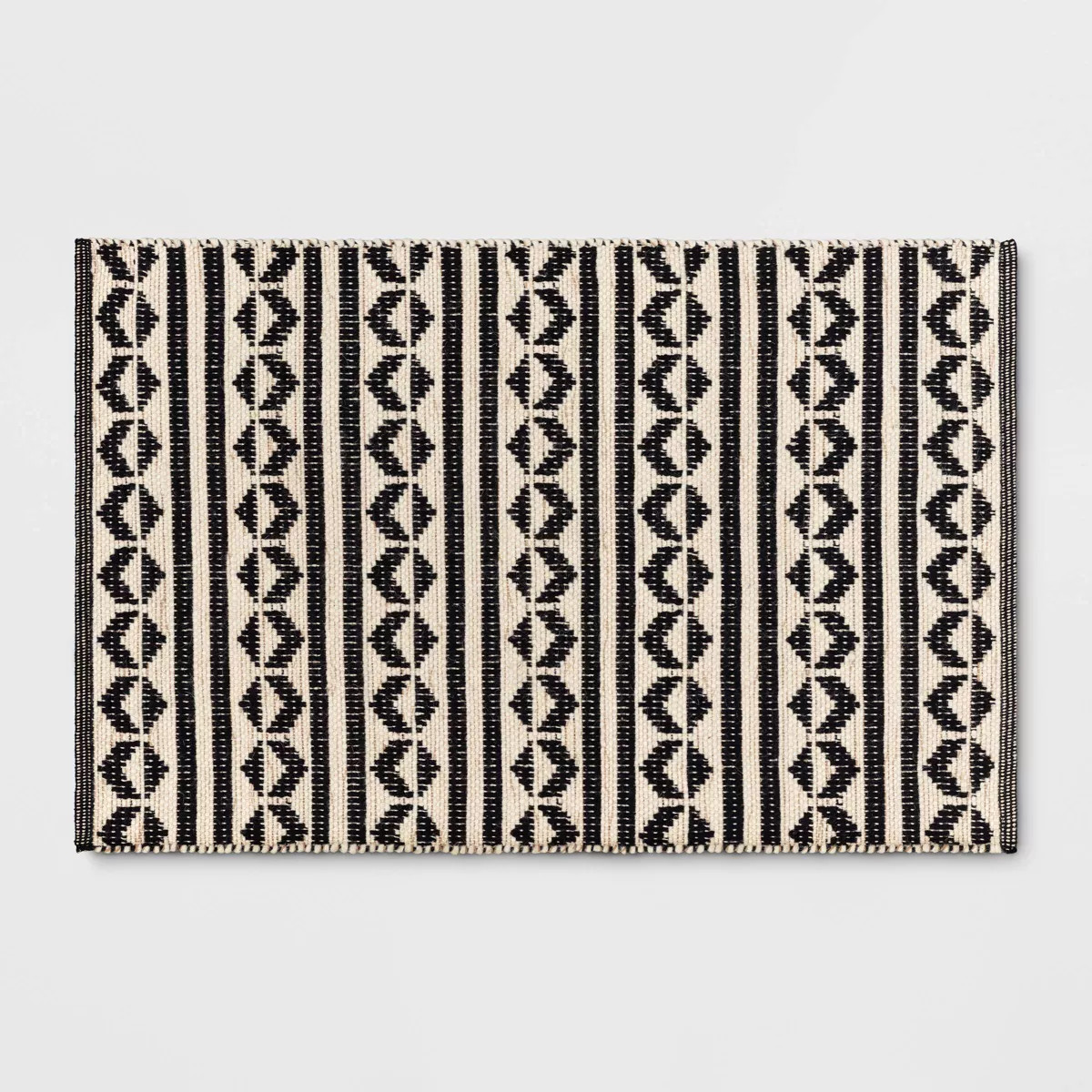 2'6"x4' Geometric Woven Accent Rug Black - Threshold™: Handmade Cotton Wool Jute Flat Pile Indo... | Target