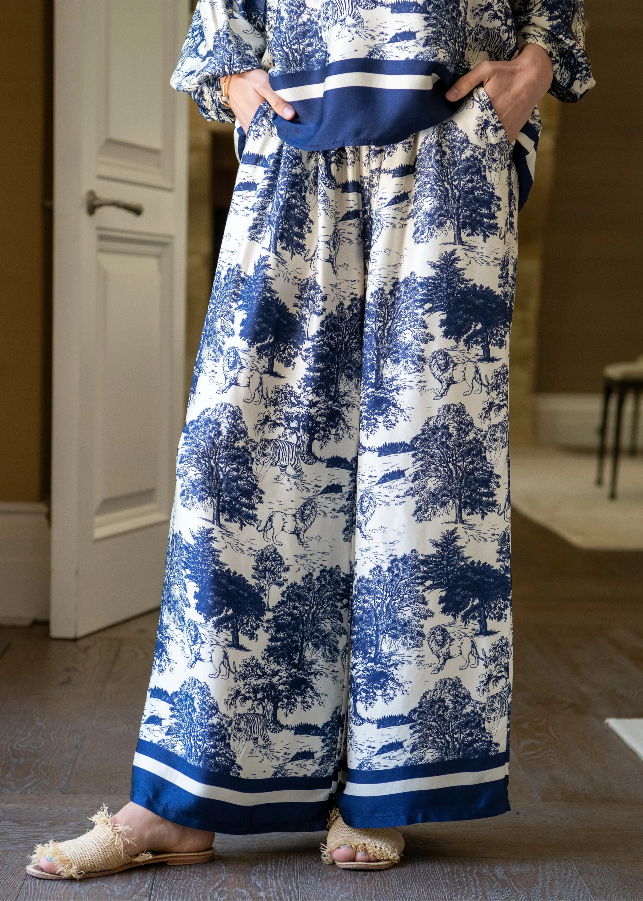 Duvay Jungle Print Pants | Benaar La