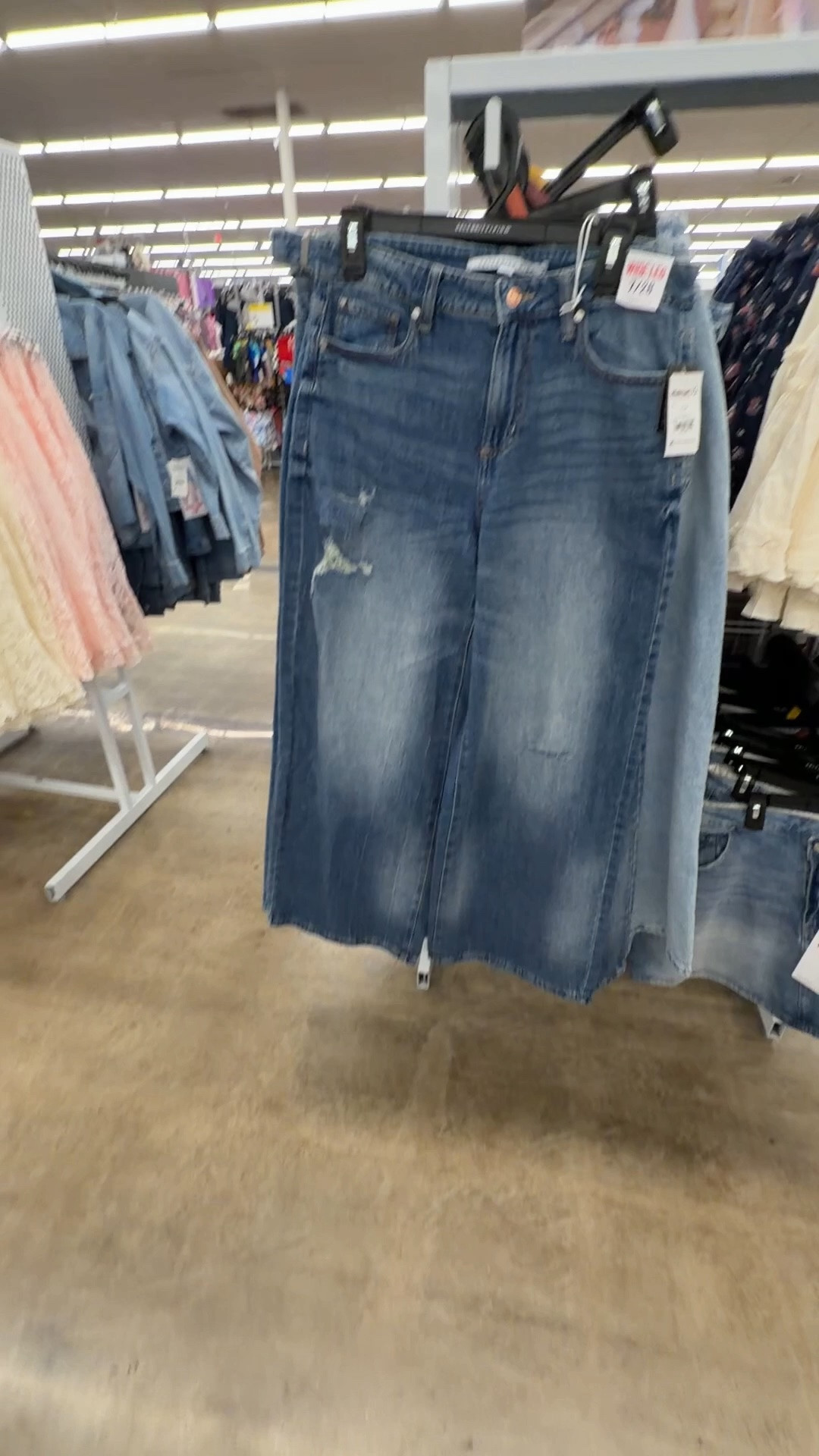 Dark wash wide leg distressed jeans

#LTKootd #LTKOver40 #LTKPetite
