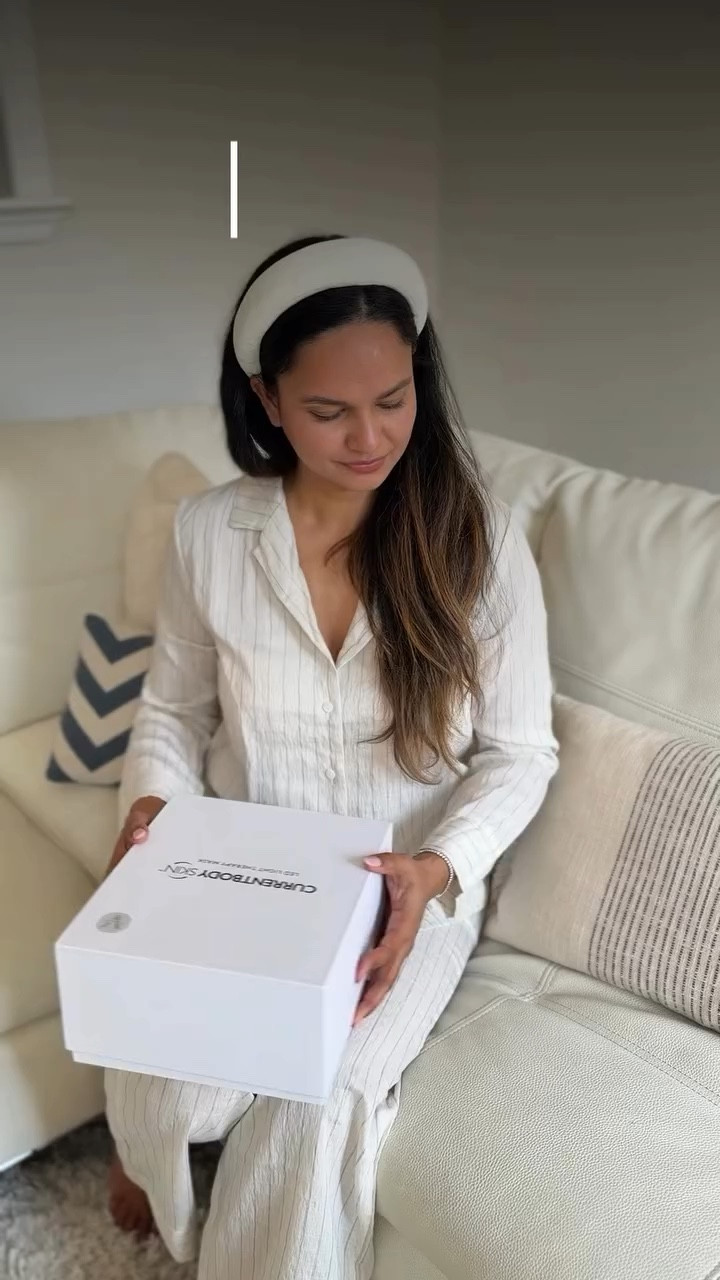 After turning 40 last year, I’ve become so much more mindful about my skin. I’ve been noticing changes, and I knew it was time to step things up.

LED masks have been on my mind for a while now—truth be told, I was hesitant. Sensitive skin and the price tag made me pause.

But here it is… unboxing my first ever LED mask!

I’ll be showing up daily on stories to track my journey and share honest updates—so if you’ve been curious about LED masks too, follow along! Let’s glow together.

Discount code - SAMINAIQBAL

#LEDMask #SkincareJourney #40AndGlowing #Unboxing #RealSkinRealTalk #GlowingSkinAhead #antiagingskincare #skintransformation #skincareroutine #hyperpigmentation #currentbody #ledlighttherapy #lighttherapy #healthyskin #unboxingreels

#LTKbeauty #LTKcanada
