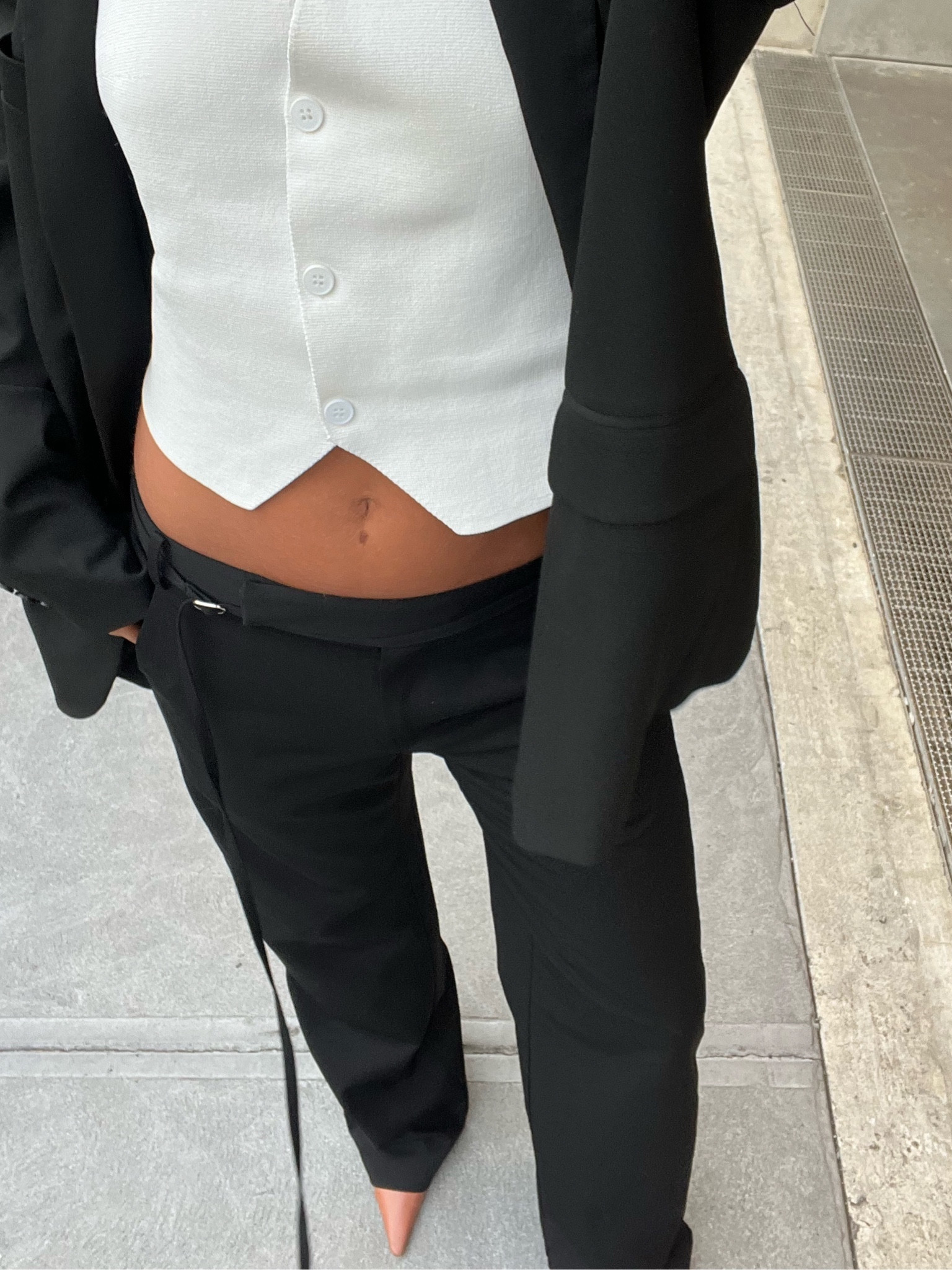 THE nicest black pants 🖤 fit so beautifully and have a gorgeous little tie and string around the waist band 
I’m wearing a size 8 for reference 

#LTKaustralia #LTKGiftGuide #LTKstyletip