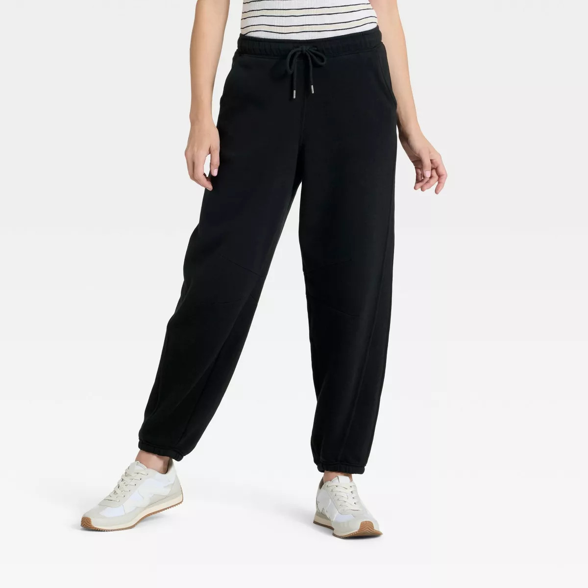Women's Mid-Rise Barrel Leg Sweatpants - Universal Thread™ | Target