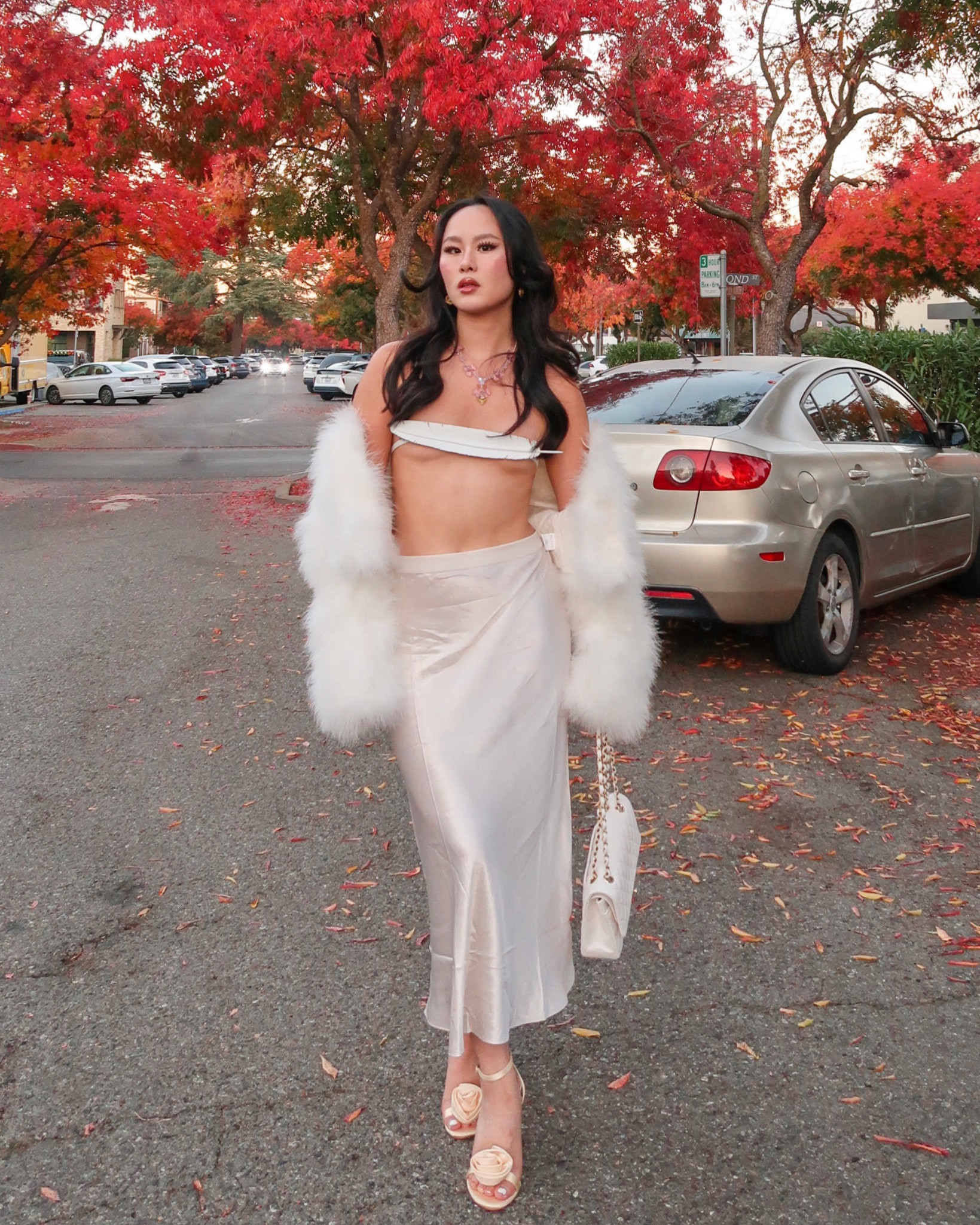 🔗 everything from the feather top fit I styled! Heels are also in my amazon :) 🪶🍁

#LTKHoliday #LTKCyberWeek #LTKGiftGuide