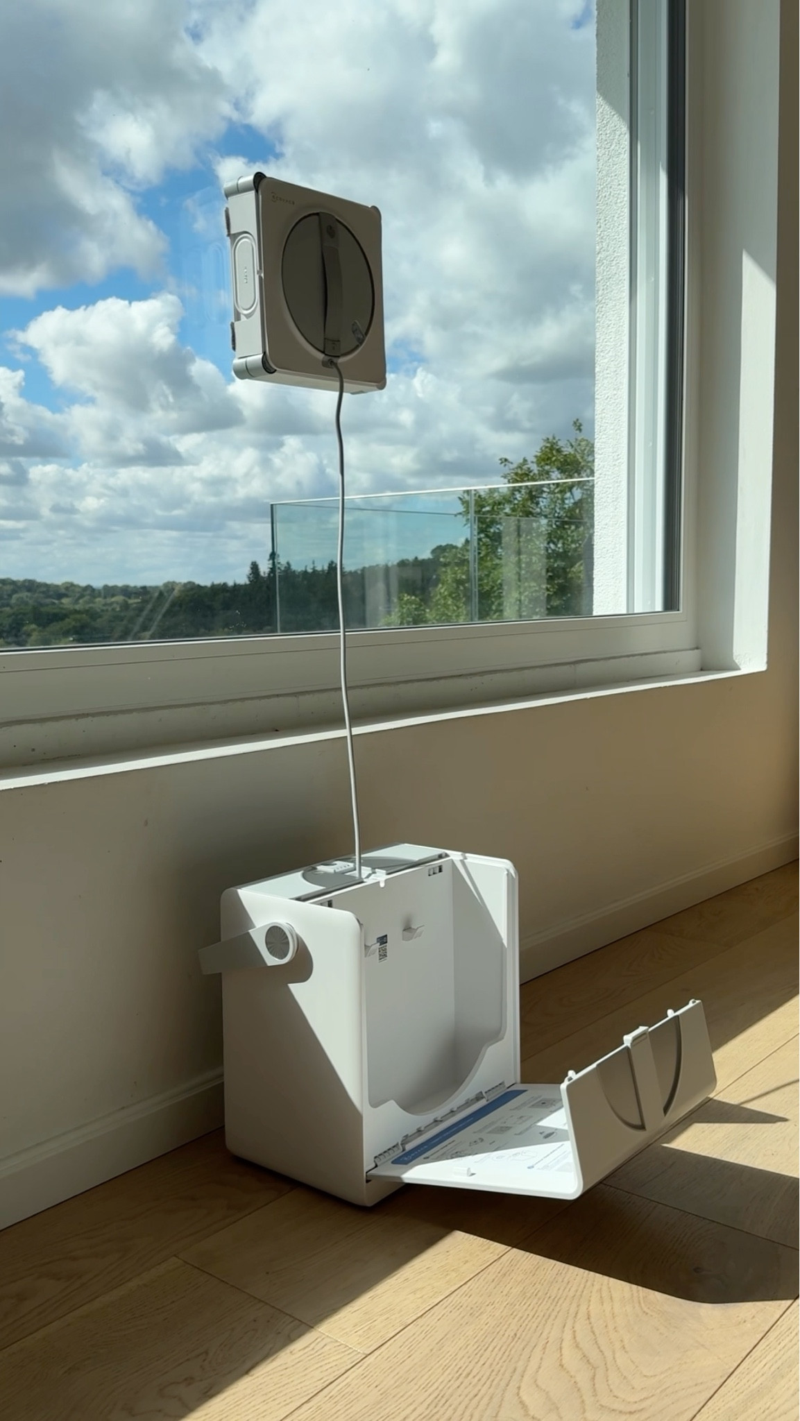 Ich bekomme so oft die Frage, wer die vielen Fenster in unserem Haus putzen soll? Das macht natürlich unser WINBOT W2S von ECOVACS! Einfach ans Fenster anbringen und los gehts und schon habt ihr saubere Fenster auf Knopfdruck! Mit der intelligenten Wegplanungstechnologie kann der WINBOT bodentiefe, kleinformatige, rahmenlose oder kippbare Fenster reinigen. Die 3 Düsen Weitwinkel-Spray-Technologie reinigt Fenster effektiv und effizient, und mit dem 12-stufigen Schutzsystem bietet der WINBOT maximale Sicherheit gegen Stürze! Er hat zwei Stromversorgungsmodi für flexible Aufladung und sogar Fensterecken werden mit dem WINBOT richtig sauber! 
Ihr habt einfach so viele Anwendungsmöglichkeiten und jetzt während der Amazon Prime Days ist er auch noch reduziert! 🥳 #LTKxAmazon

#LTKfamily #LTKhome #LTKdeutschland