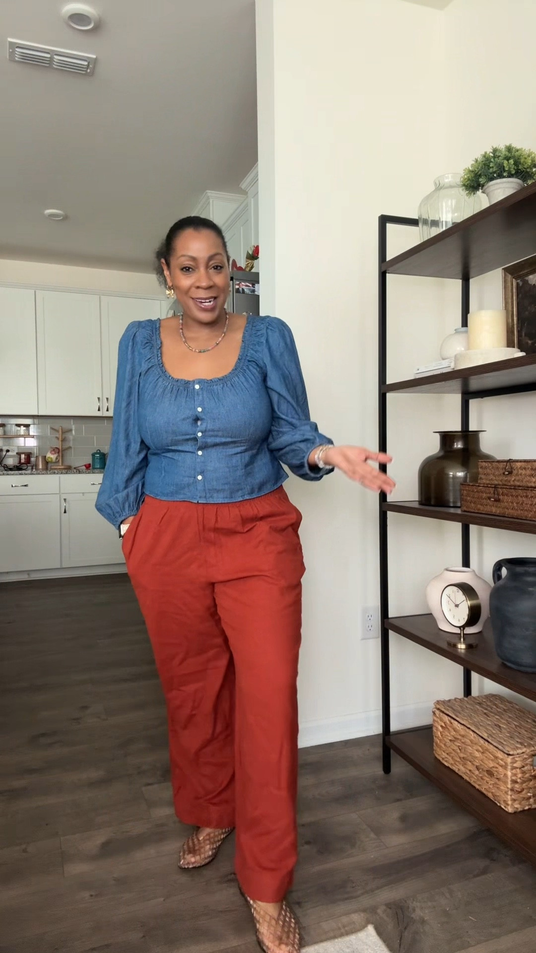 wearing size large in both 

#LTKootd #LTKMidsize #LTKmomlife