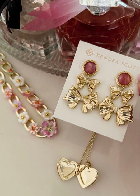 #kendrascott #loveshackfancy #jewelry #mothersday #goldjewelry #earrings #necklace #giftidea #mothersdaygift #accessories

#LTKStyleTip #LTKItBag #LTKGiftGuide