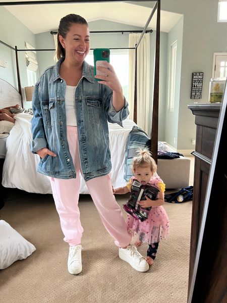 comfy stay at home mom outfit. I wear this Jean jacket at least 3 times a week and I love my new cargo sweatpants. 

Jacket - vici. Medium. 
Sweatpants - Target medium. 


#LTKfindsunder100 #LTKshoecrush #LTKmidsize