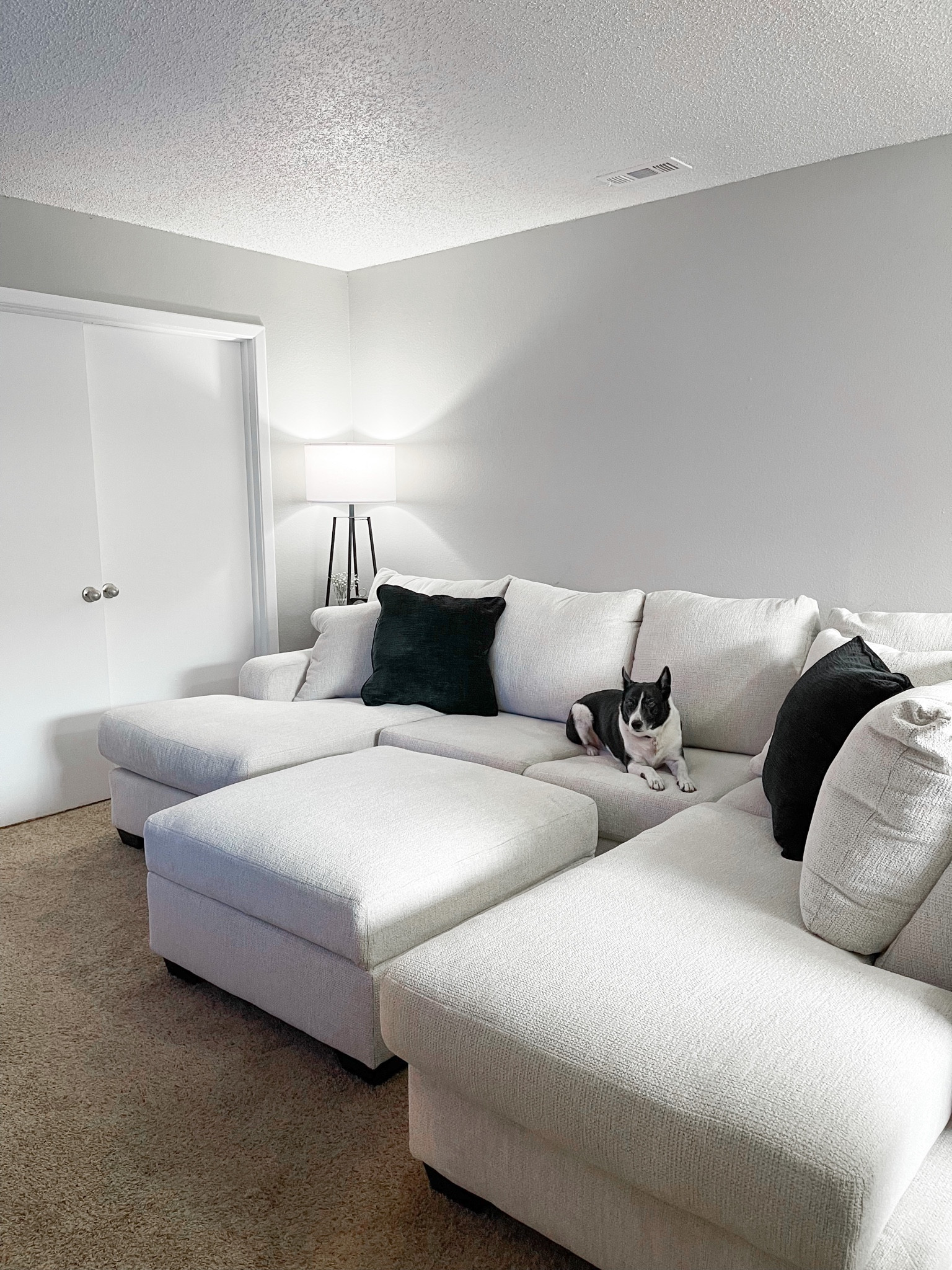 White sectional 

#LTKhome