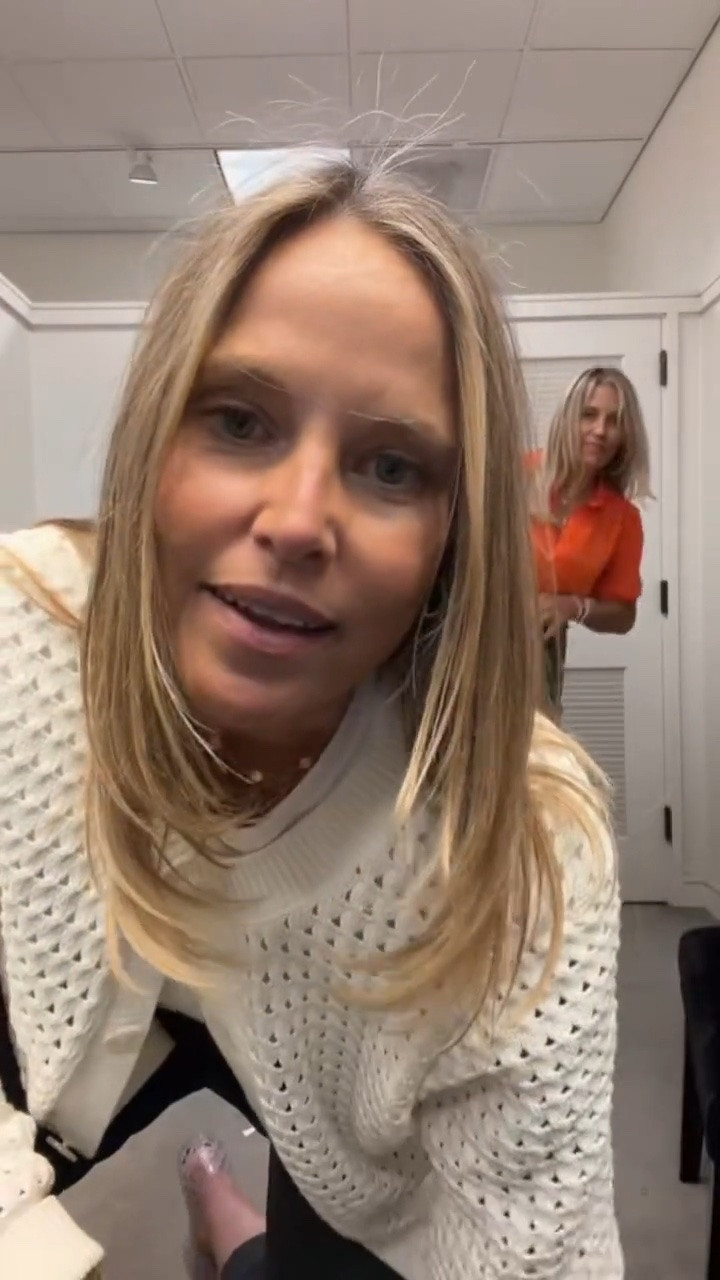 Live from the WHAT?????

Oh yeah! Dressing room! Anyone else can't remember simple words bc of menopause? Uggg! Anyway, lots of great finds ill remember because I linked them below! 😂😂😂 s

#LTKSeasonal #LTKOver40 #LTKMidsize