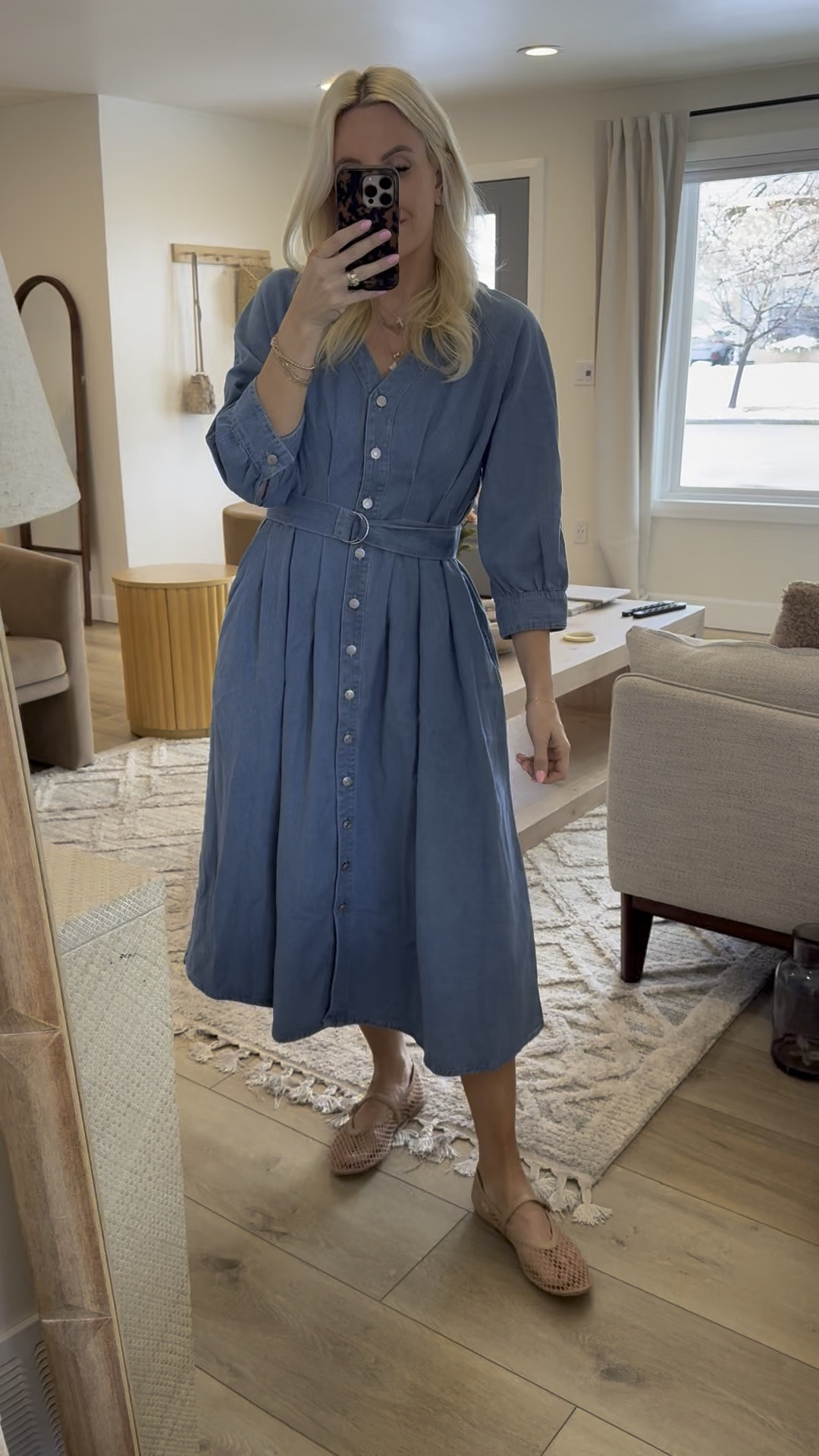 Loving chambray dresses lately and this one so good! Wearing a size medium 

#LTKStyleTip #LTKFindsUnder50 #LTKFindsUnder100