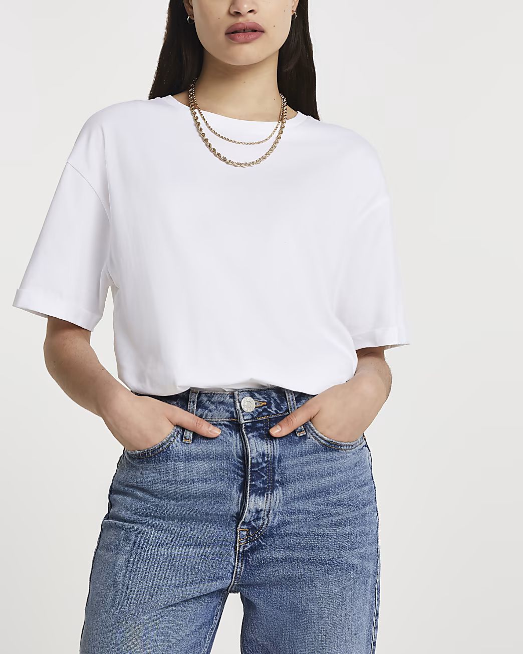 White short sleeve boyfriend t-shirt | River Island (UK & IE)