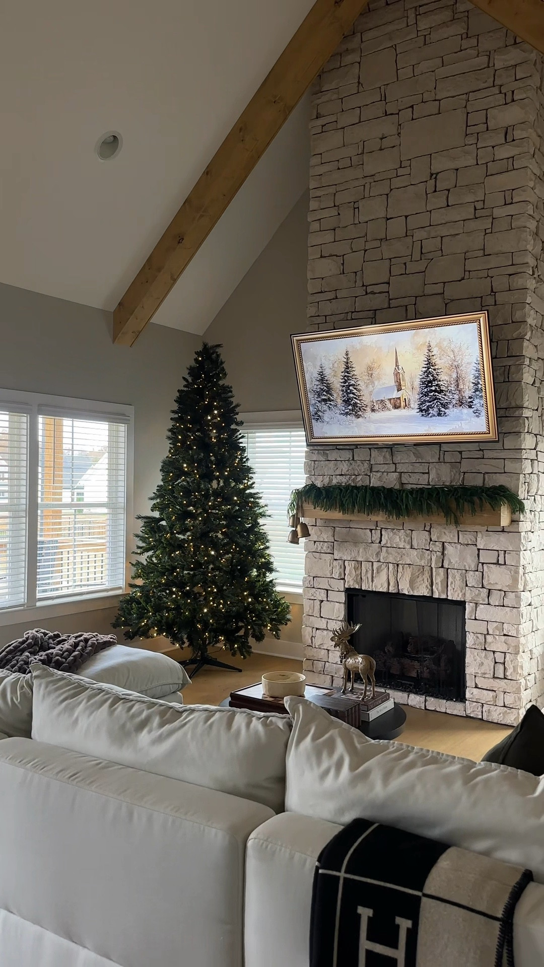 9 foot pre-lit Christmas tree with LumaDazzle Color-Changing Twinkle LED Lights and Quick Set system 

#LTKHoliday