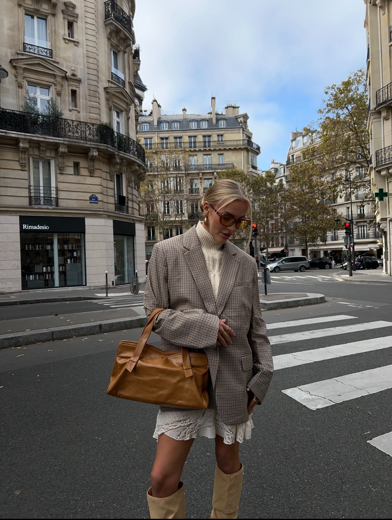 Sunny days in Paris 🍂🤎

#LTKSeasonal #LTKstyletip #LTKeurope