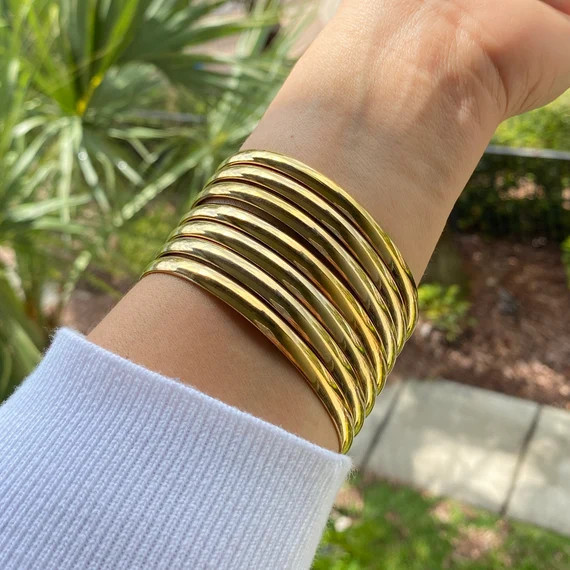 Gold Bangle Set of 7 Bangles Stacking Bangles Semanario - Etsy | Etsy (US)