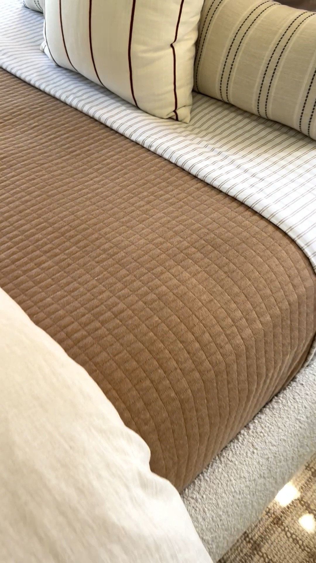 The softest bed blanket with fun channel stitch @Target

#LTKHome #LTKmorningroutine #LTKdayinmylife
