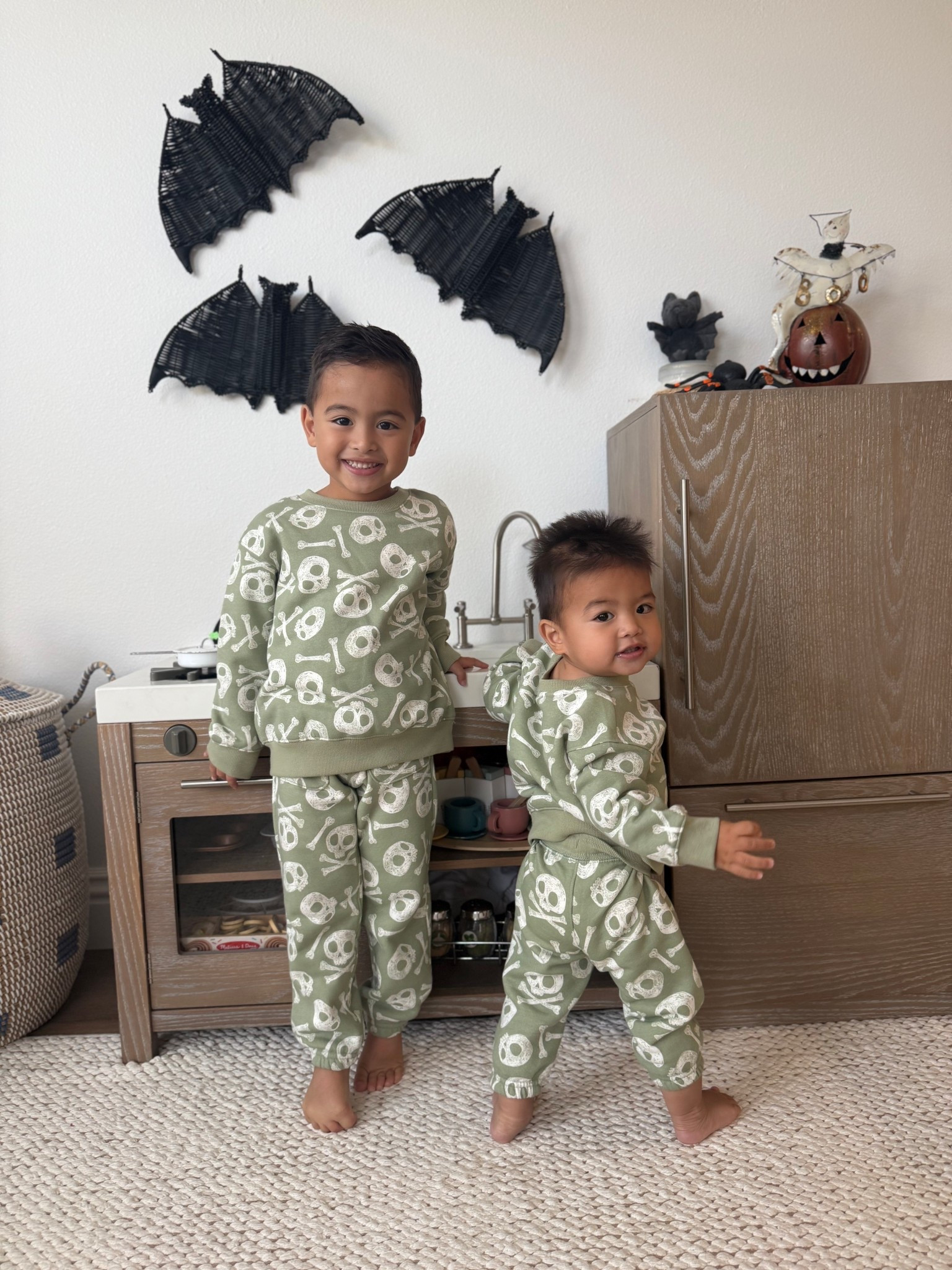 🖤🦇OCTOBER🦇🖤

#LTKHalloween #LTKSeasonal #LTKKids