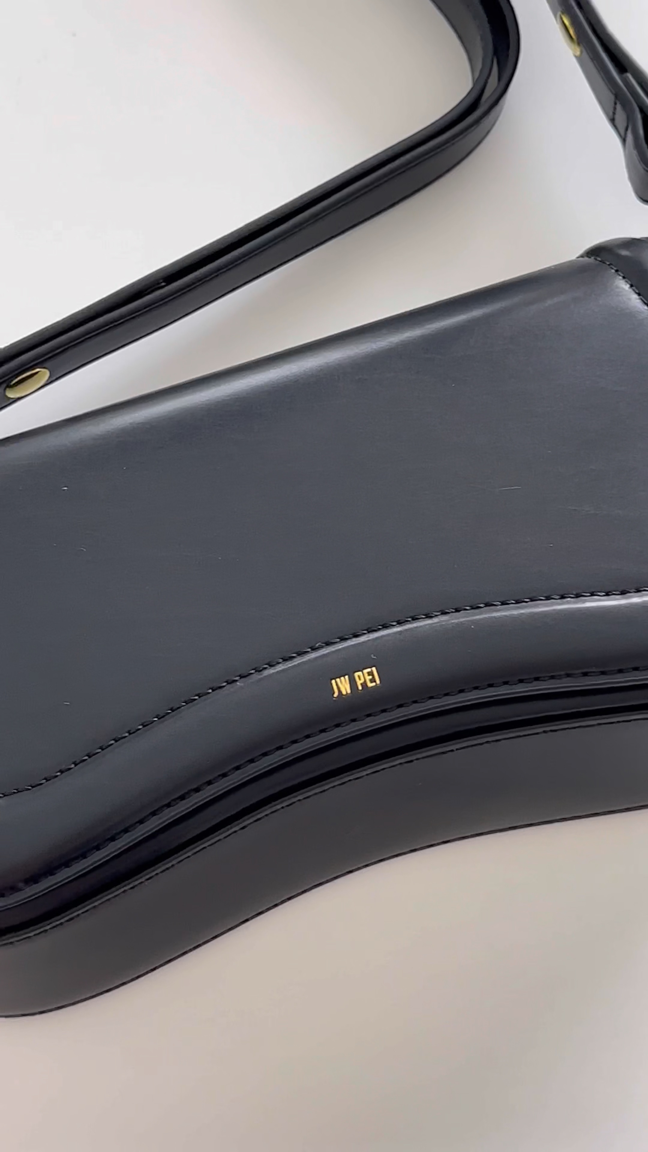 Obsessed 🤩 under $100! 

#LTKGiftGuide #LTKitbag #LTKfindsunder100