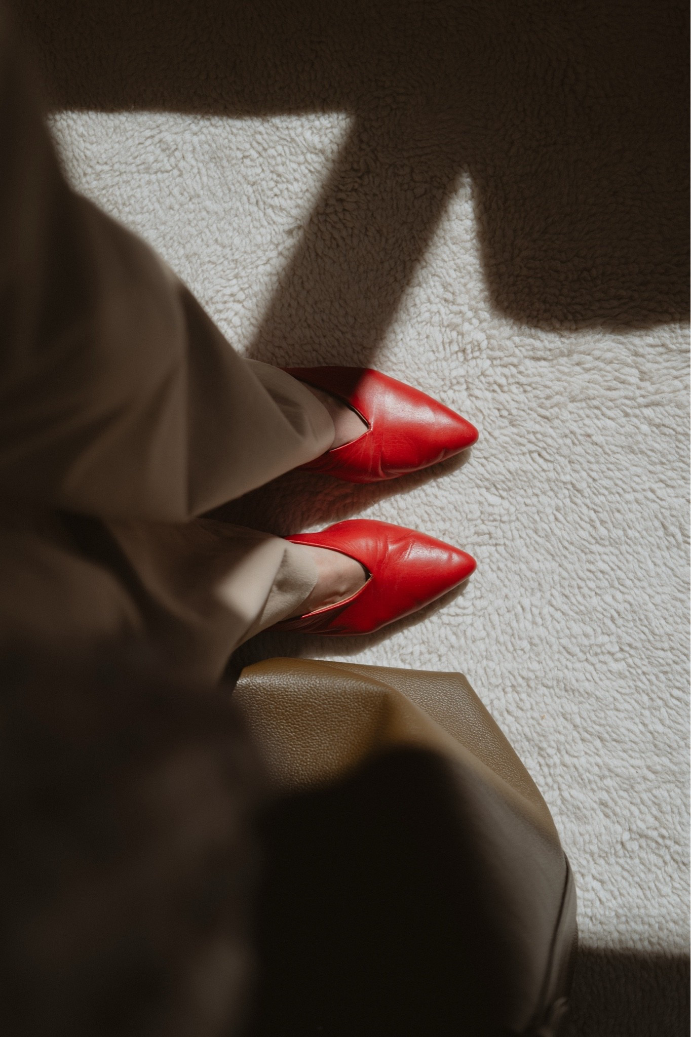 Slingback shoes in statement colors. 
Red slingback pumps: Miz Mooz 
Pants: COS
Tote: Toteme belted tote

#LTKootd #LTKSeasonal #LTKWorkwear