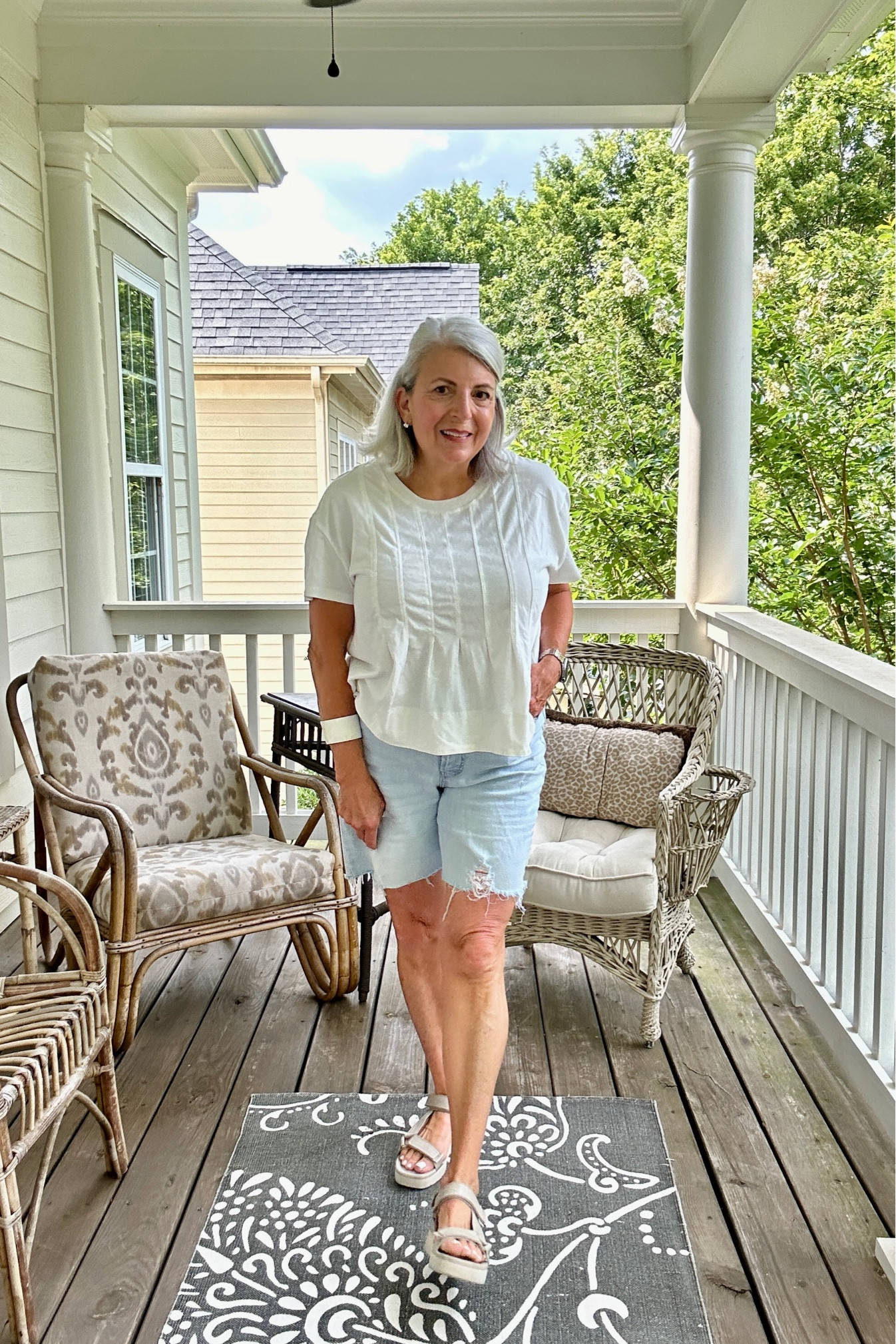 A simple swing tee, three ways!!

#LTKStyleTip #LTKFindsUnder100 #LTKSaleAlert