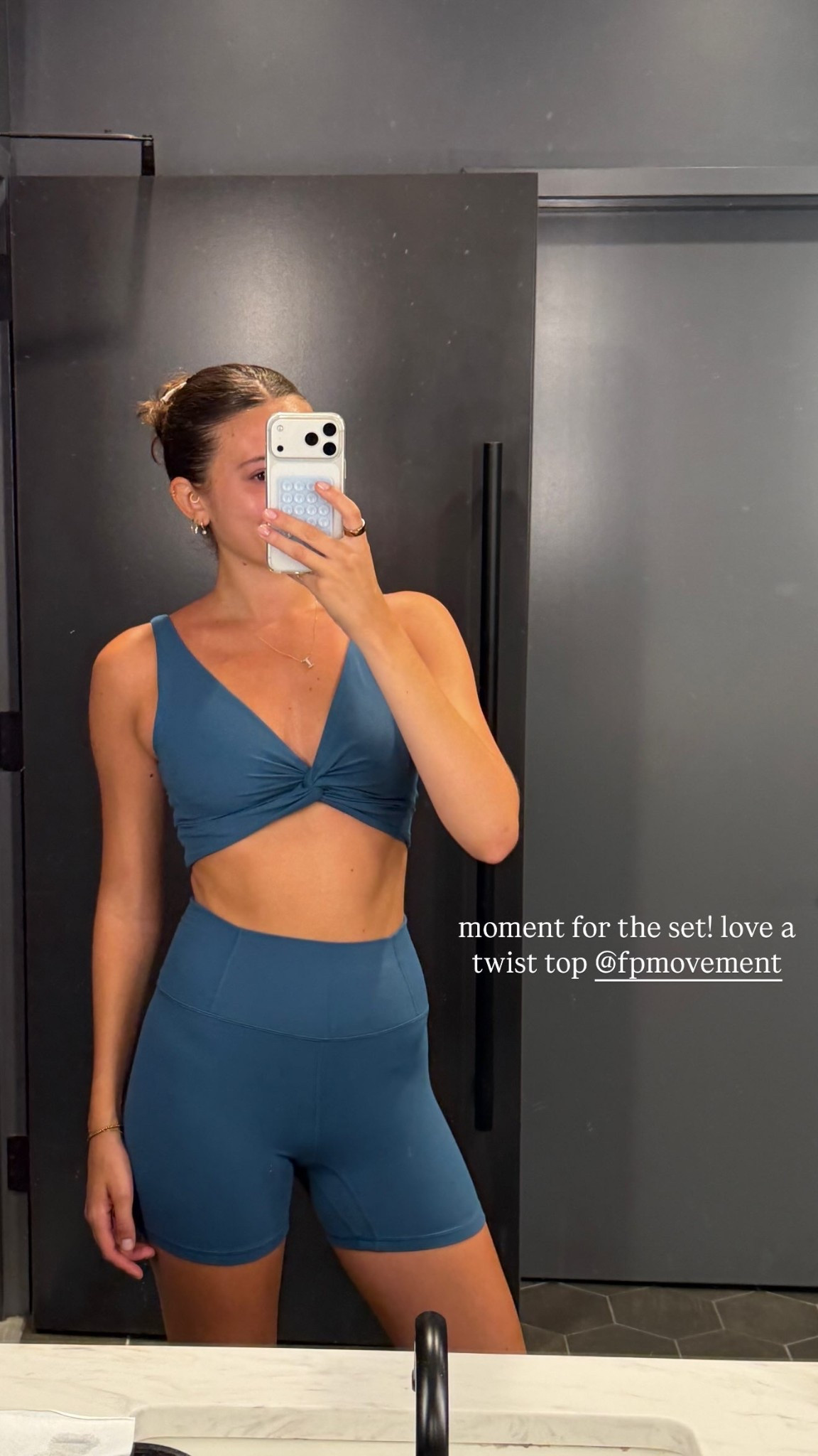 moment for the set! love a twist top @fpmovement