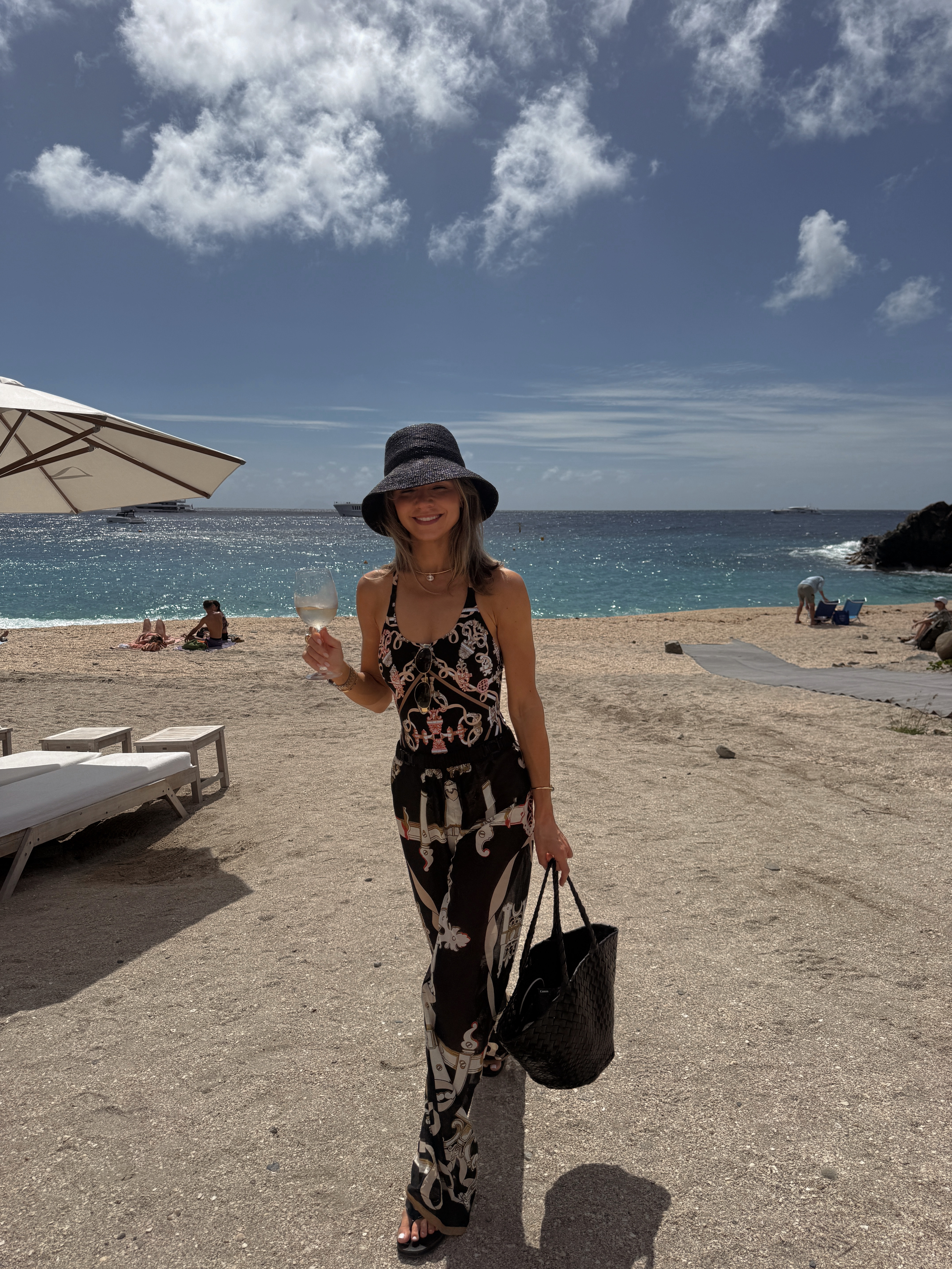 My exact set is from Hermes - including some similar looks here ! 🤍 

 

#LTKootd #LTKdayinmylife #LTKgrwm