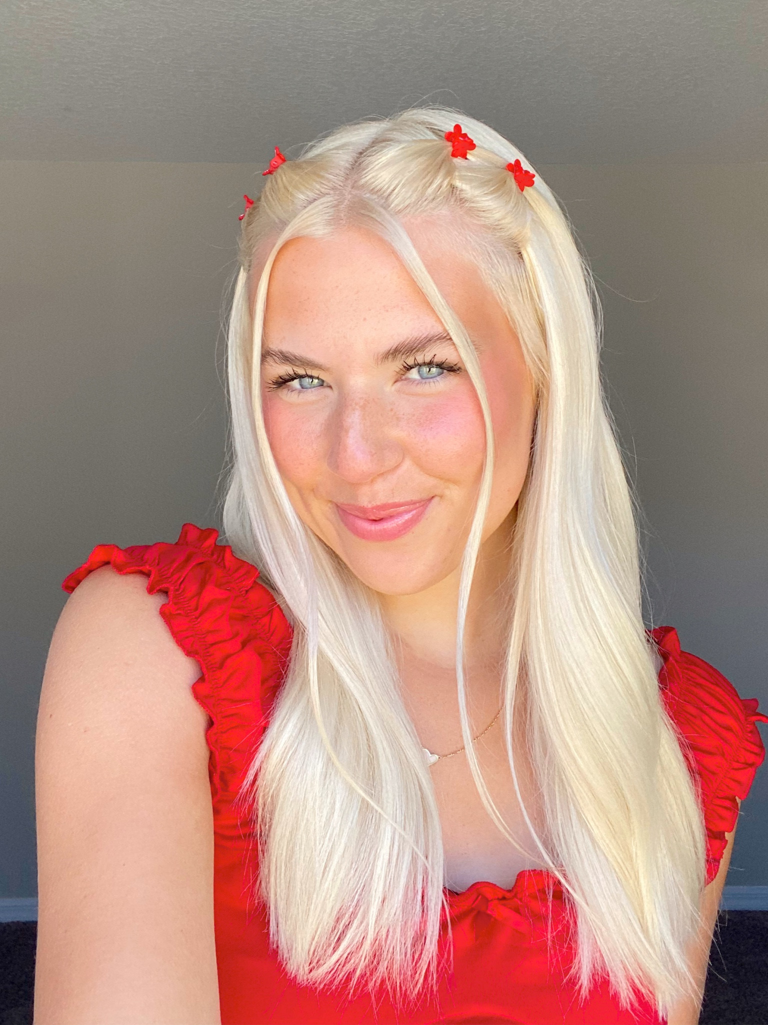 love this look! I love matching my hair accessories to my outfits🥰 these mini flower clips are PERFECT for spring & summer!!❤️

#LTKbeauty