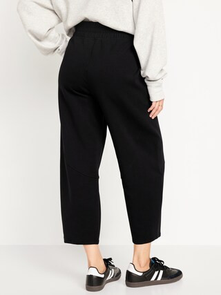 High-Waisted Dynamic Fleece Barrel-Leg Sweatpants | Old Navy (US)