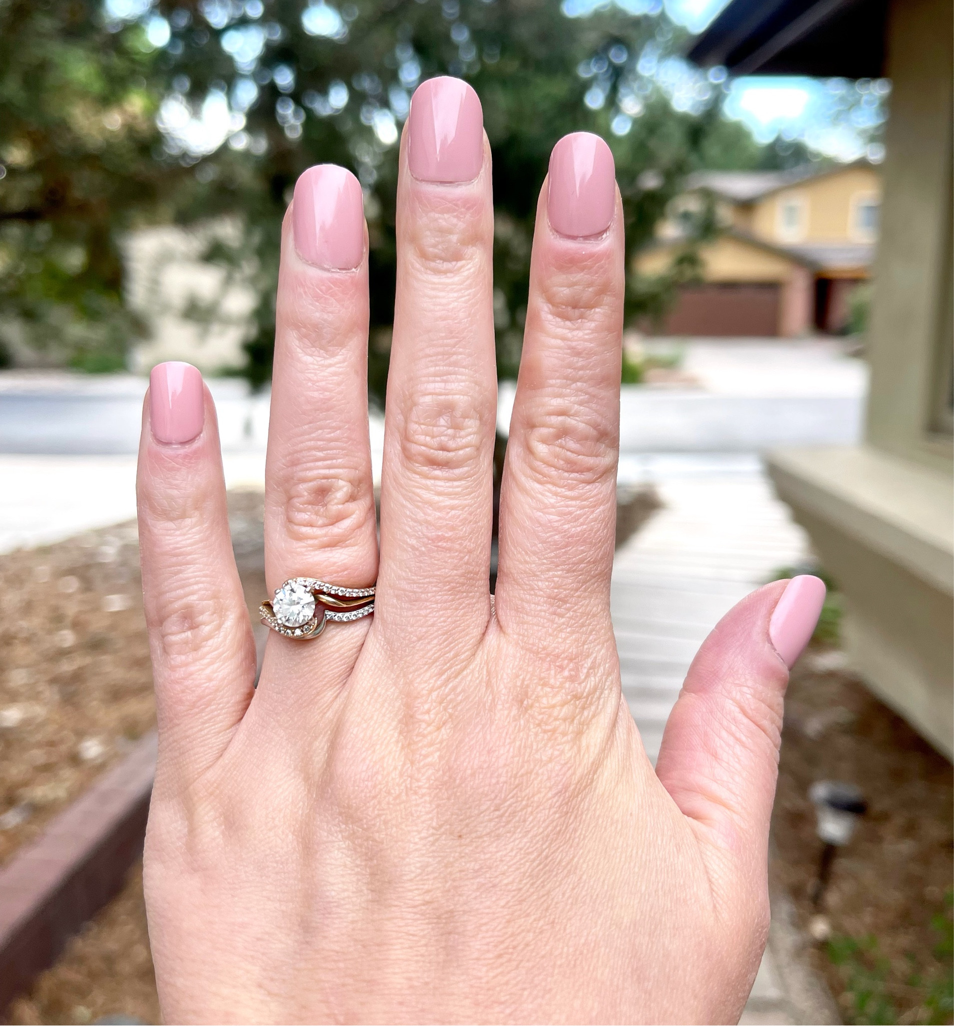 Another awesome mani thanks to Kiss Gel Fantasy nails! I’m loving these as I continue growing out my damaged nails. 

#LTKstyletip #LTKSeasonal #LTKover40