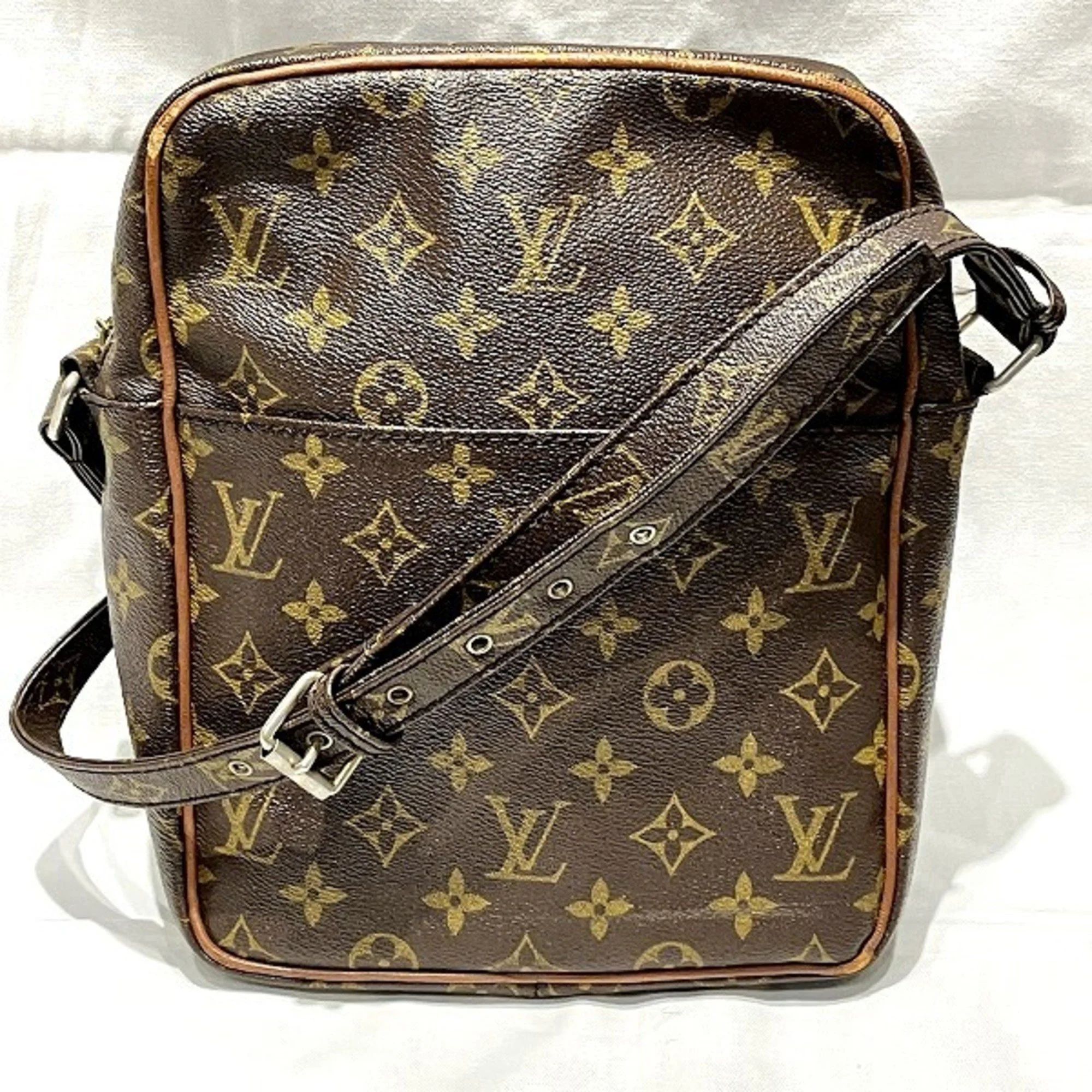 Pre-Owned Louis Vuitton Monogram Danube M3552 Old Model Bag Shoulder Ladies (Fair) | Walmart (US)