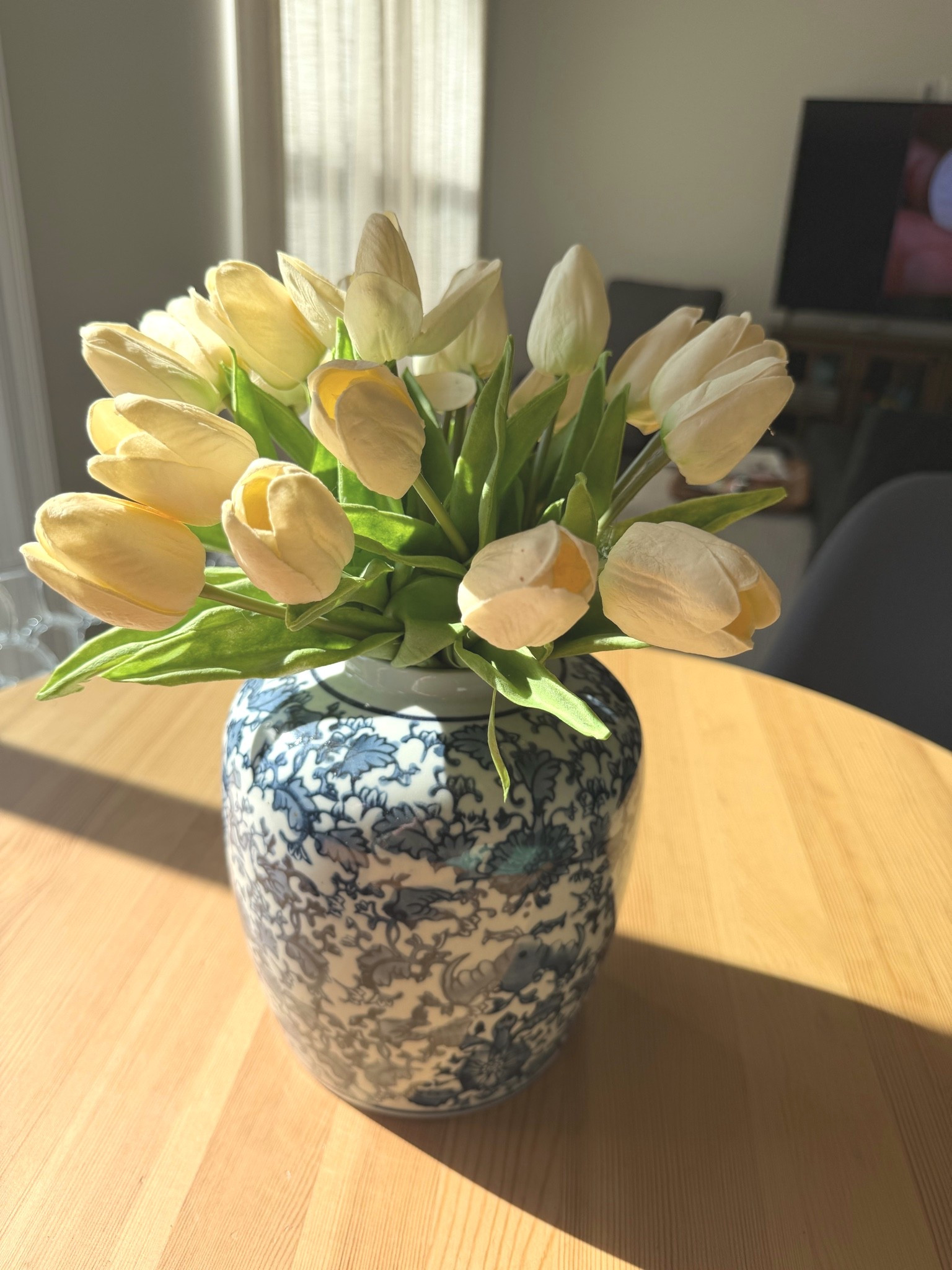 These faux tulips look so realistic and I love them combined with this vase. Home decor.

#LTKHome #LTKMothersDay