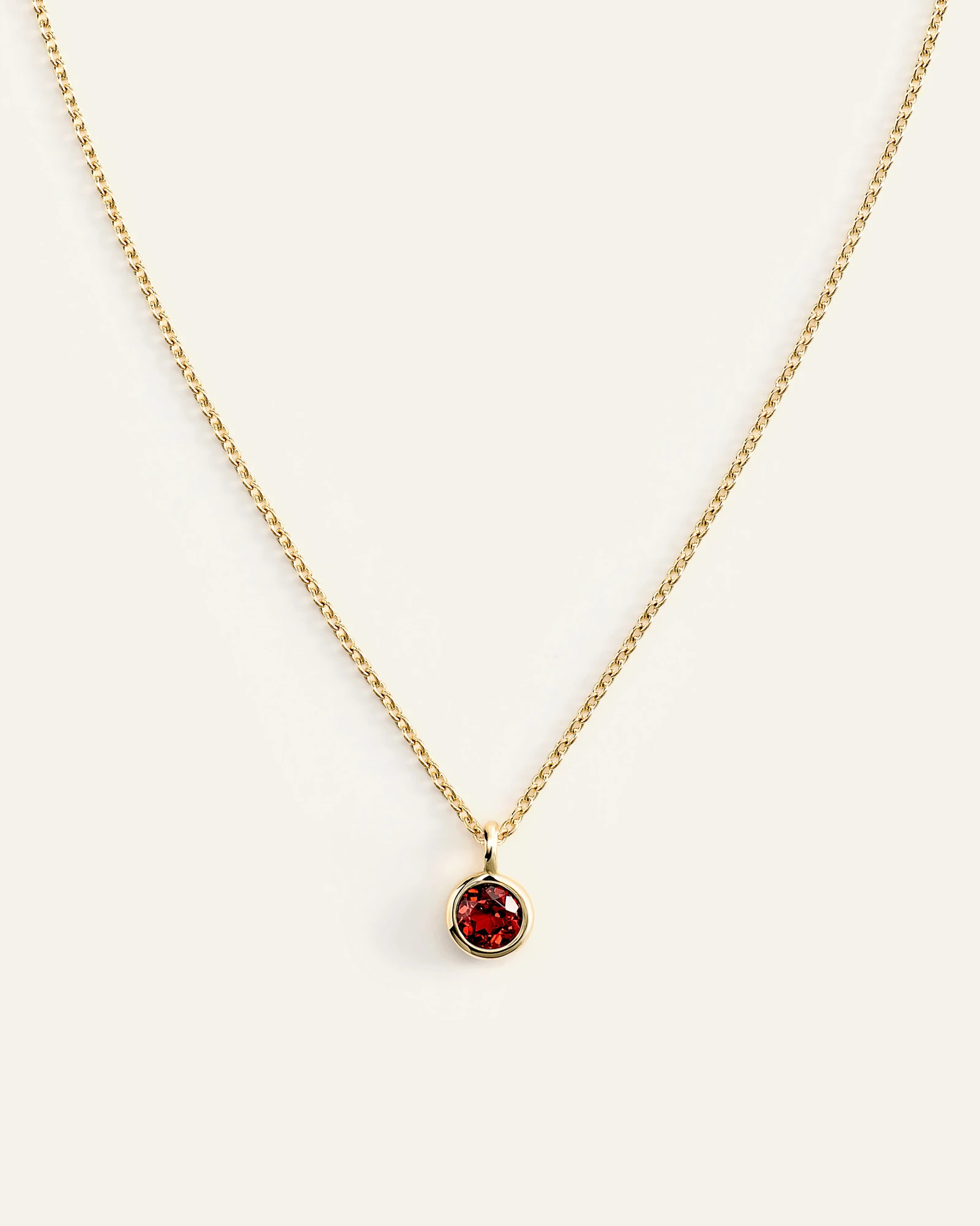 Quince | Women's 14K Gold Birthstone Solitaire Bezel Pendant in Peridot | Quince