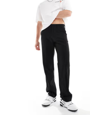 ASOS DESIGN slim fit suit in blackwindow.asos.performance.markAndMeasure(`pdp:title_displayed`);P... | ASOS (Global)