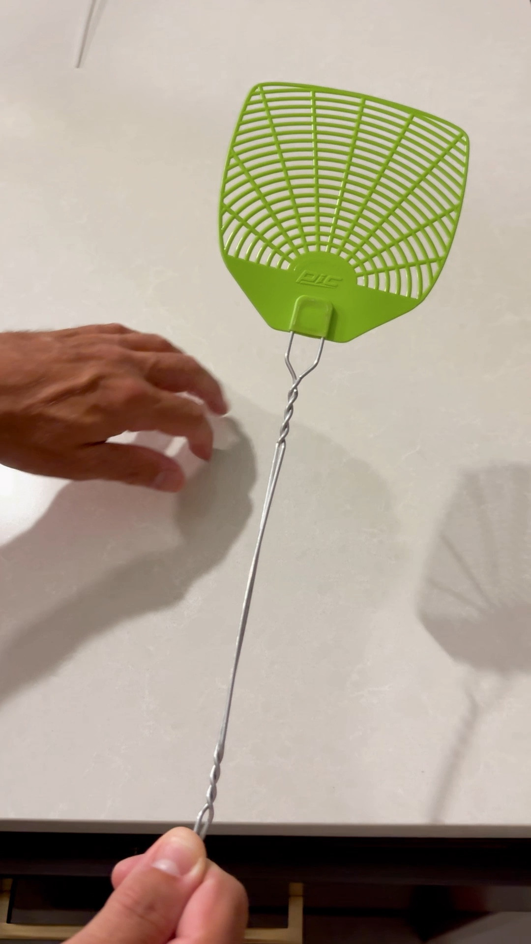 Fly problem? Solved. This Metal Handle Fly Swatter makes it easy to protect your space. Perfect for indoors or outdoors. Don’t wait—shop my LTK for this affordable essential! ✨ #HomeHacks #LTKFinds #insects #home 

#LTKHome #LTKWatchNow #LTKFamily