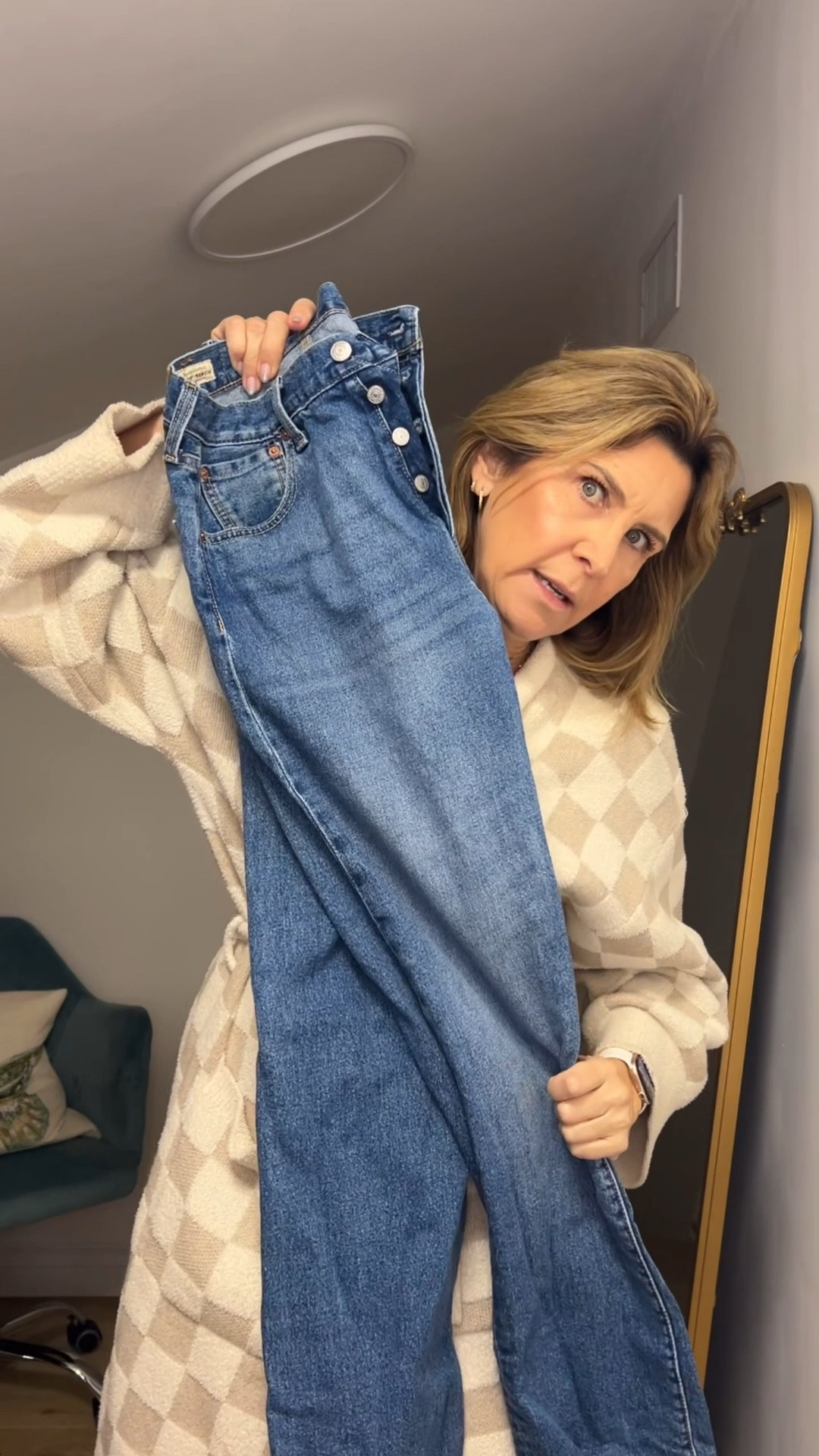 Casual rainy & dirty hair look 😅

#LTKOver40 #LTKFindsUnder100