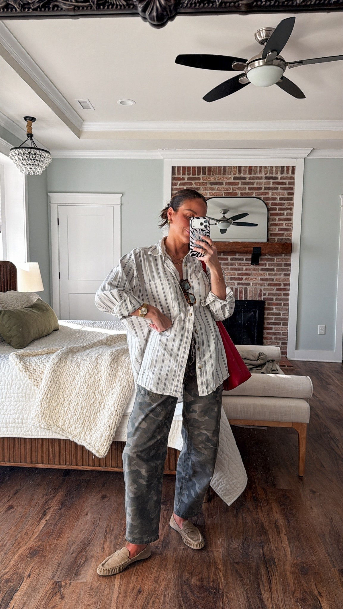 Casual comfy busy mom fit! In xs! Shoes tts go up if inbtwn 

#LTKdayinmylife #LTKgrwm #LTKmomlife