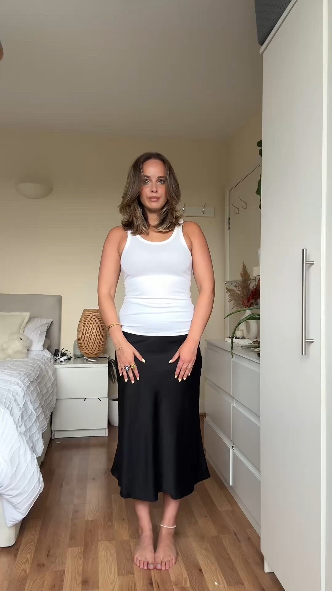 Base vs looks! Black Satin skirt

#LTKsummer