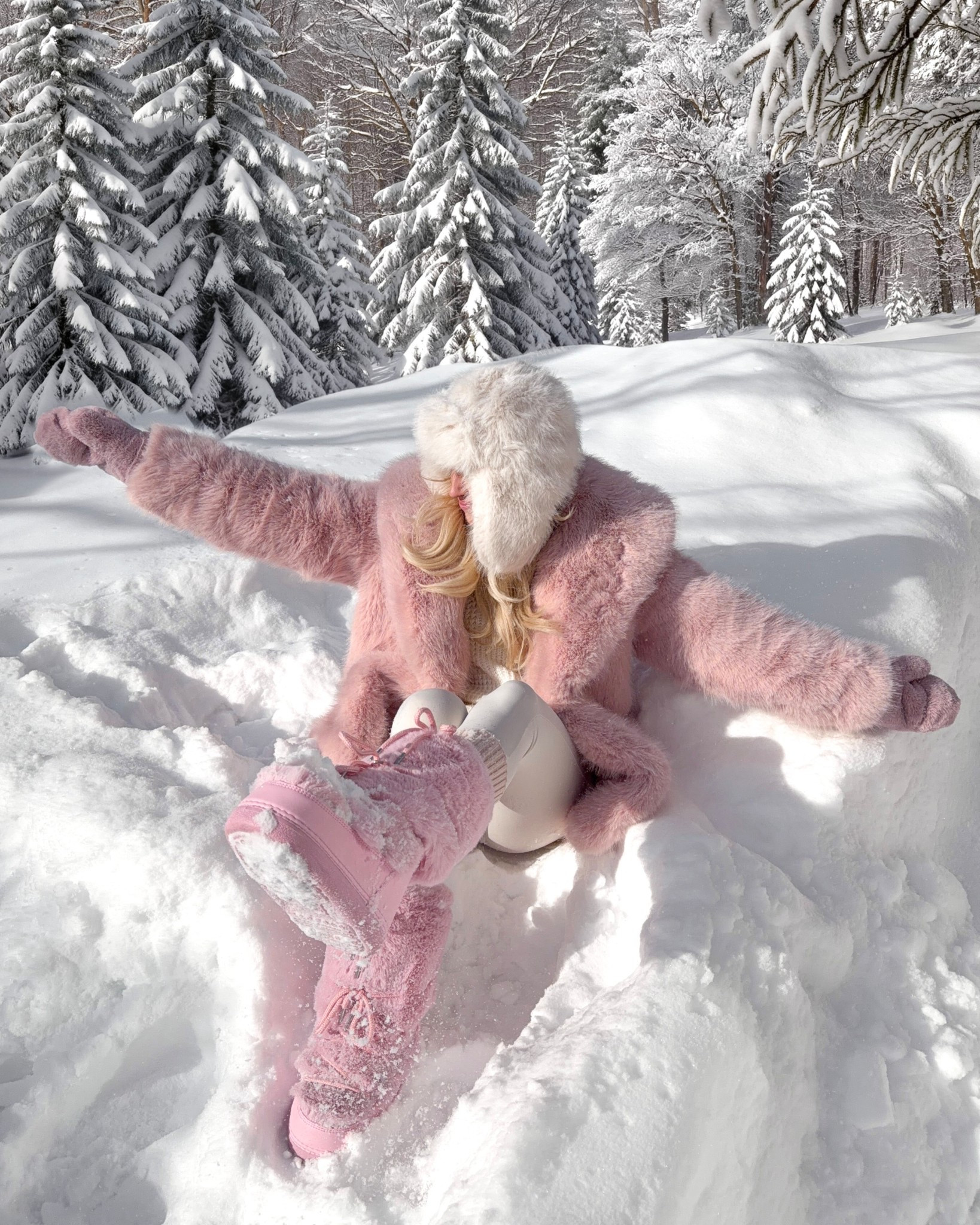 cutest pink faux fur jacket for winter! 🎀

#LTKstyletip #LTKcanada #LTKwinter
