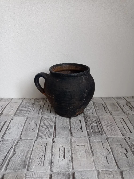 Old small black clay pot, Red clay pot, Vintage clay vase, Wabi Sabi pot, Rustic decor, Old red c... | Etsy (US)