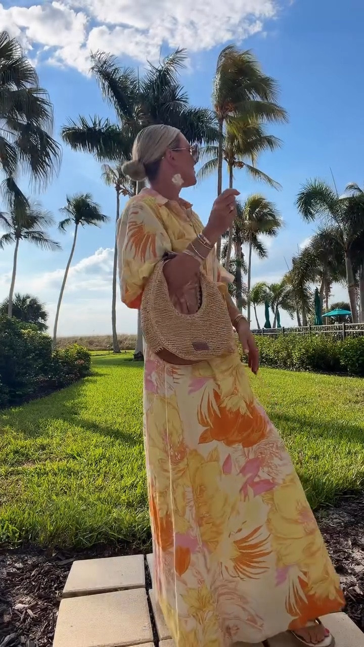 Obsessed with this beautiful dress. A lovely option💛. I’m in small.

Dress. Spring dress. Spring style. Yellow. Linen. 

#LTKootd #LTKSeasonal