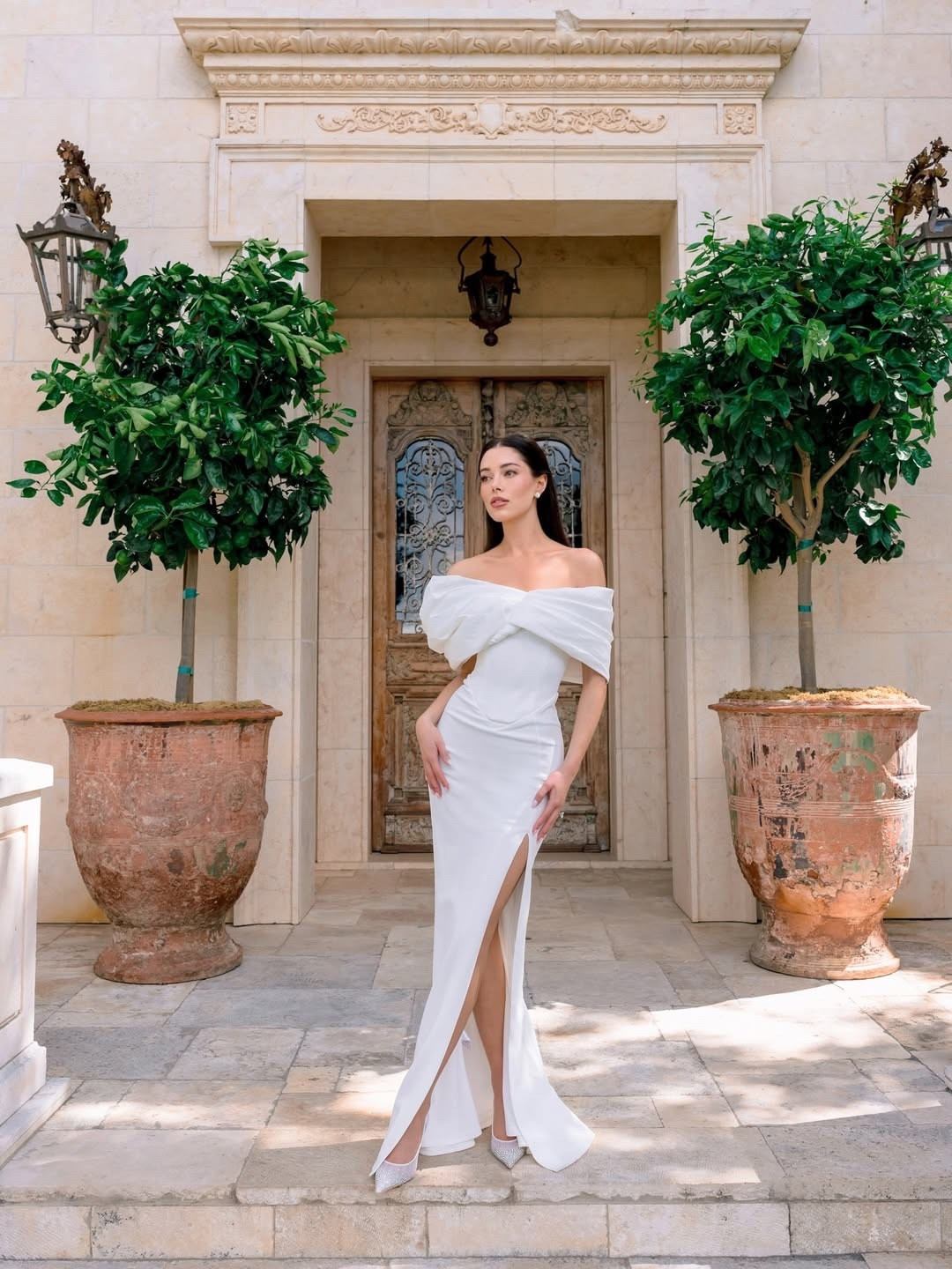 A first look of my bridal brunch 🤍 wearing @meshki

#LTKWedding #LTKootd #LTKmorningroutine