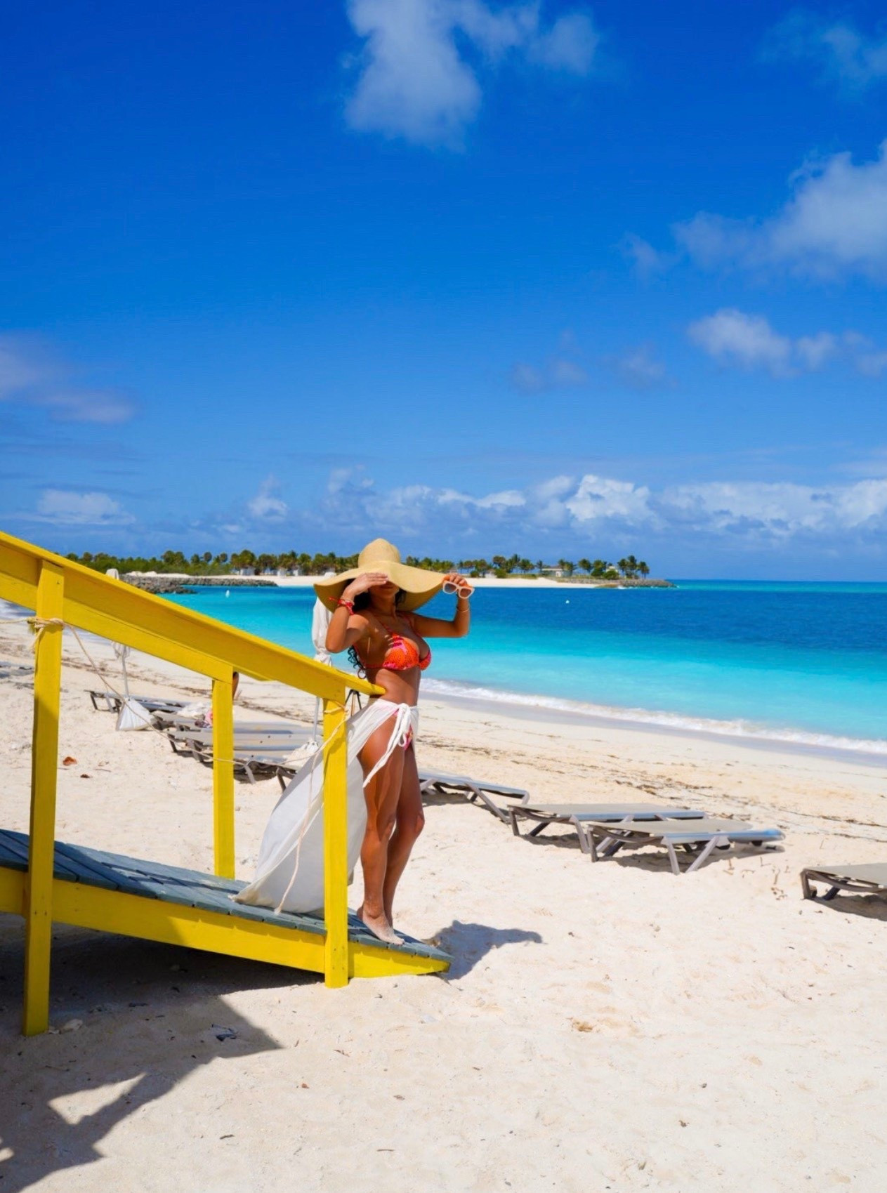 If I could stay right here a little longer… I would 🌊☀️

#beachvibes #vacationmode #tropicalescape


#LTKstorytime #LTKdayinmylife #LTKootd