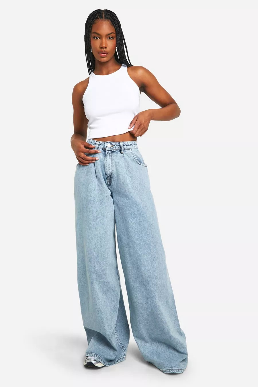 Tall Light Wash Extreme Wide Leg Denim Jeans | Boohoo.com (NL)