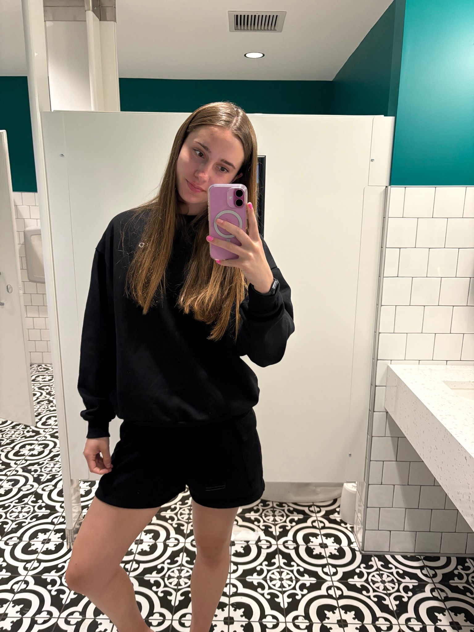 Comfy Sunday Dinner 
Artiza Cargo Short Dup
Shorts - run large (S)
Sweatshirt- true to size (S)
Birks - true to size

#LTKActive #LTKSummerEdit #LTKFindsUnder50