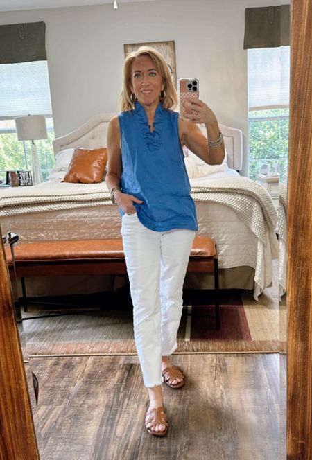 OOTD 
Linen ruffle top from Avara, I’m wearing an XS & it fits tts

White straight leg jeans from Anthropologie, I’m wearing a 25P and they fit tts

Sam Edelman Sandals, wearing 5.5 & they run tts

#whitejeans #linentop


#LTKStyleTip #LTKShoeCrush #LTKOver40