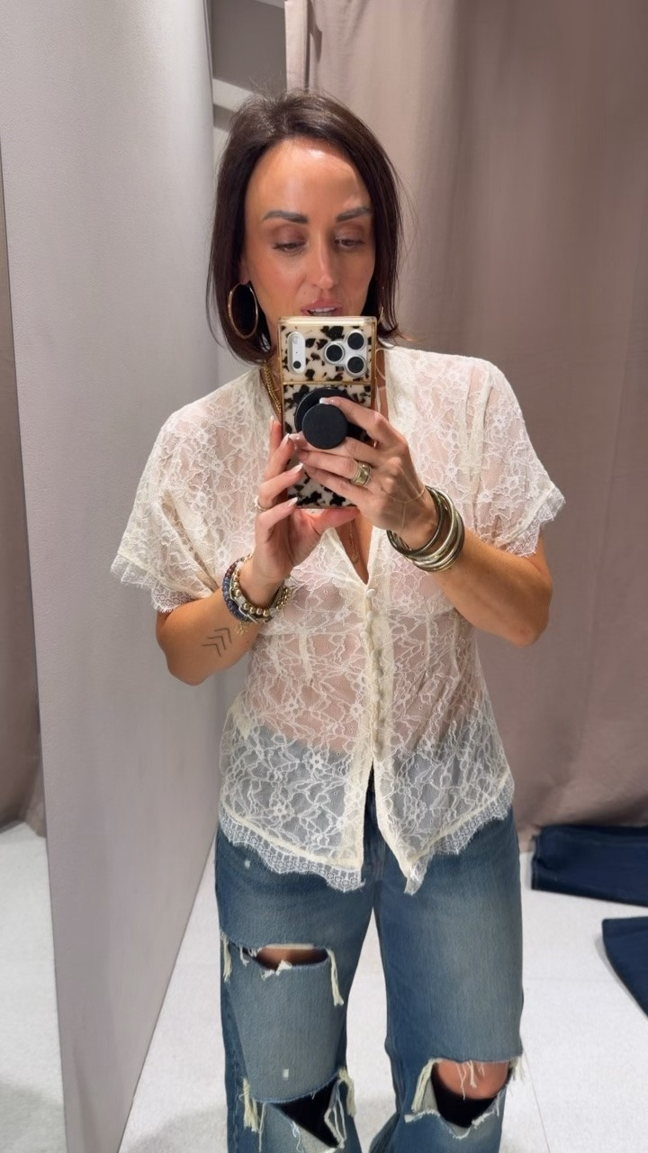 Come try on the latest Zara finds with me! From elevated basics to chic statement pieces, these are the styles currently catching my eye. Which look is your favorite? 🤍

Everything is linked on my LTK so you can shop the finds!

#Zara #ZaraHaul #ZaraTryOn #ZaraFinds #LTKStyle #LTKFashion #FashionFinds #OutfitInspo #AffordableFashion #EverydayStyle