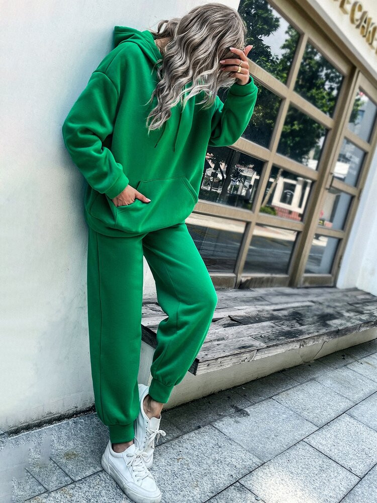 SHEIN EZwear Solid Drawstring Pocket Detail Sweatshirt & Sweatpants Set | SHEIN