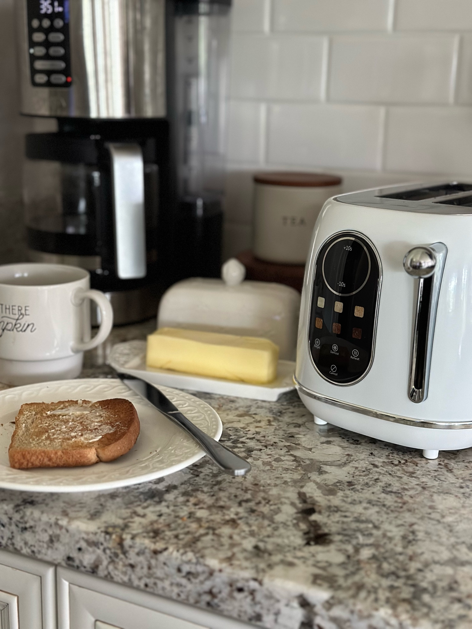Well this sure is a welcomed small appliance in our kitchen! With our large family brunches now everyone can be happy! This Keenstone Touch Control Toaster has a bagel, defrost and warming setting (the warming is great for our our little grandkids who take a bite, say they are done, but then want their bagel or toast again  in 5 minutes ha ha). There are.six browning options to meet the needs of all! I love the sleek and modern style in our modern farmhouse kitchen. 

Are you a bagel or toast person? 
Have a great night!
xx Lisa 

#amazonfinds 
#kitchen 
#toaster 
#mycuratedhome 
#stylishhome 

#LTKHome #LTKSaleAlert #LTKStyleTip