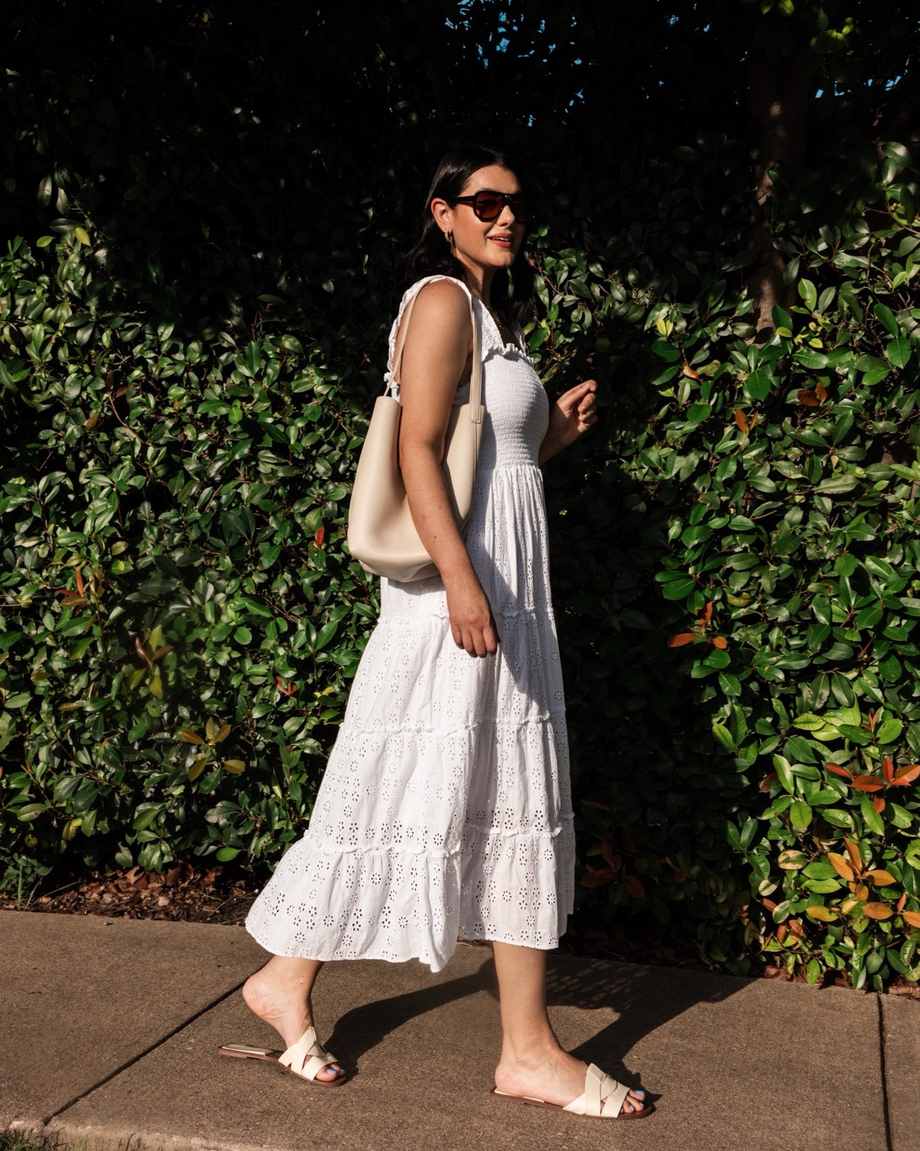 Little white dresses just have a way of making my summer wardrobe feel a little more put together. This eyelet midi from @OneQuince is lightweight, lined (always a win), and one of those dresses that works for everything from brunch to vacation to throwing on with sandals for a Tuesday. #quincepartner @Quince