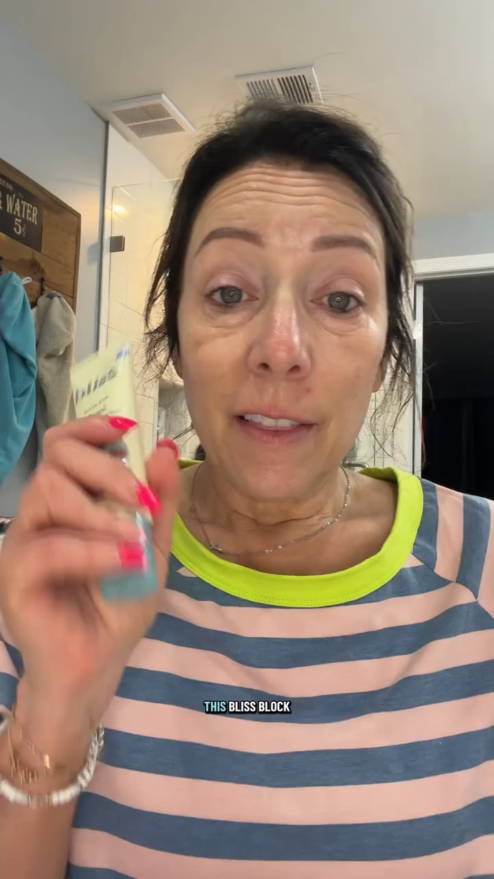 The older I get, the more I love products that simplify my routine without sacrificing how my skin looks…@Bliss World #b#blisssunscreent#tintedspfe#everydaymakeupo#over50beautyglowyskin