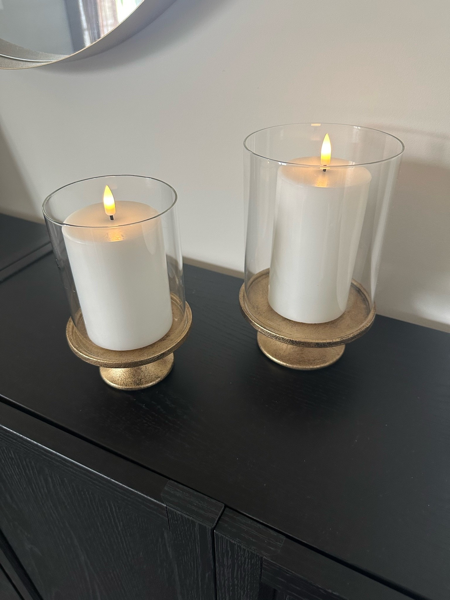 Hurricane Candle Holder in Gold



Home decor, home finds, candle holder

#LTKHome